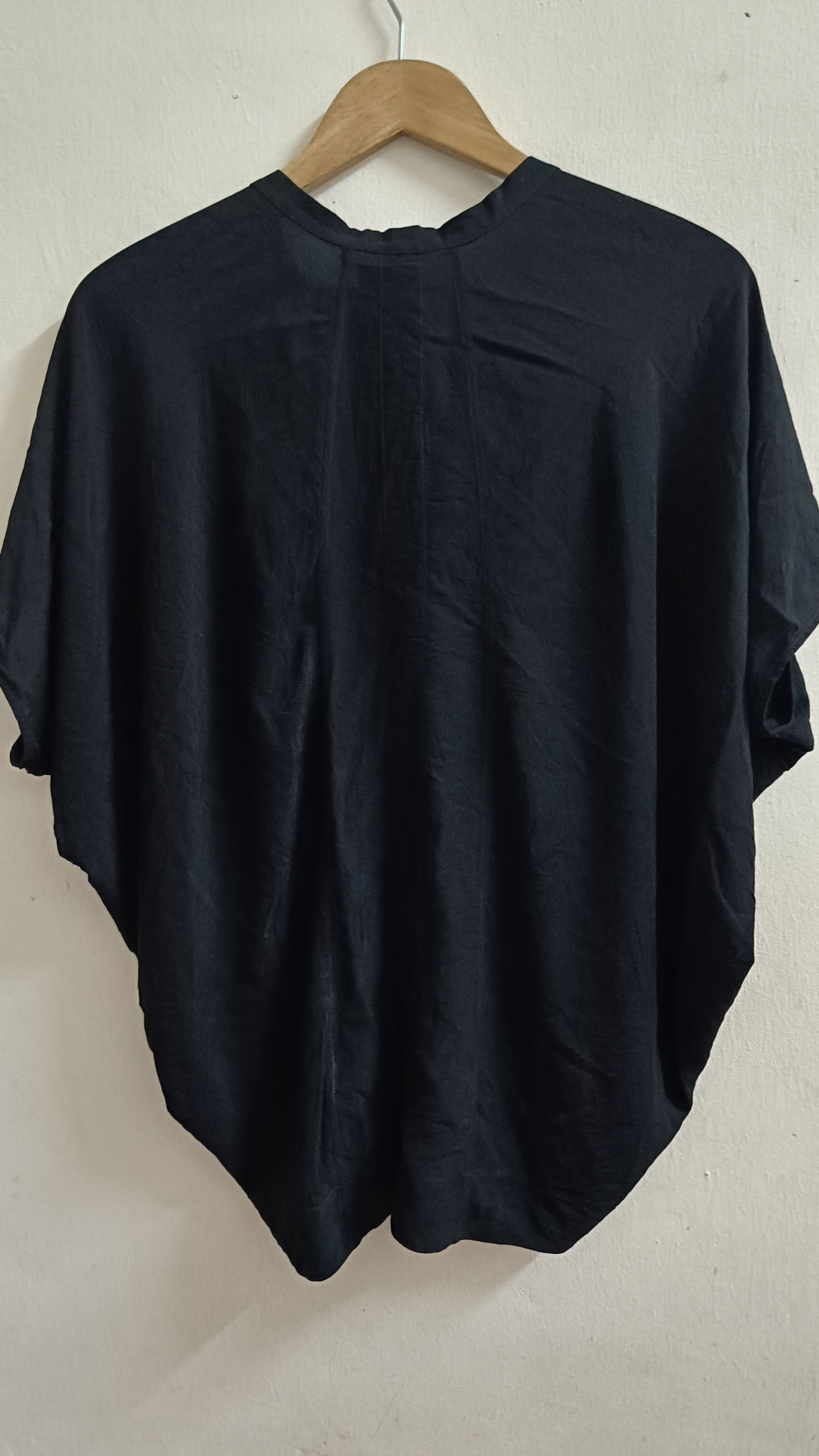 Helmut Lang 🔥🔥 Rare Helmut Lang Short Sleeve Blouse Size S / US 4 / IT 40 - 2 Thumbnail