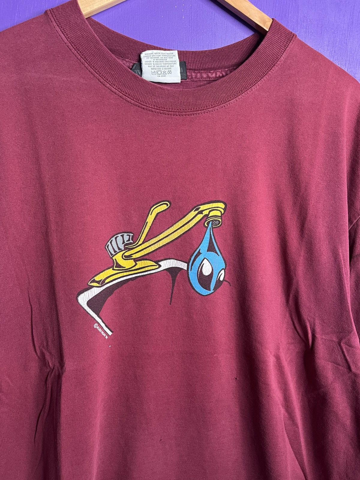 Vintage Vintage 1998 Alien wear faucet drip logo t-shirt Size US XL / EU 56 / 4 - 3 Thumbnail