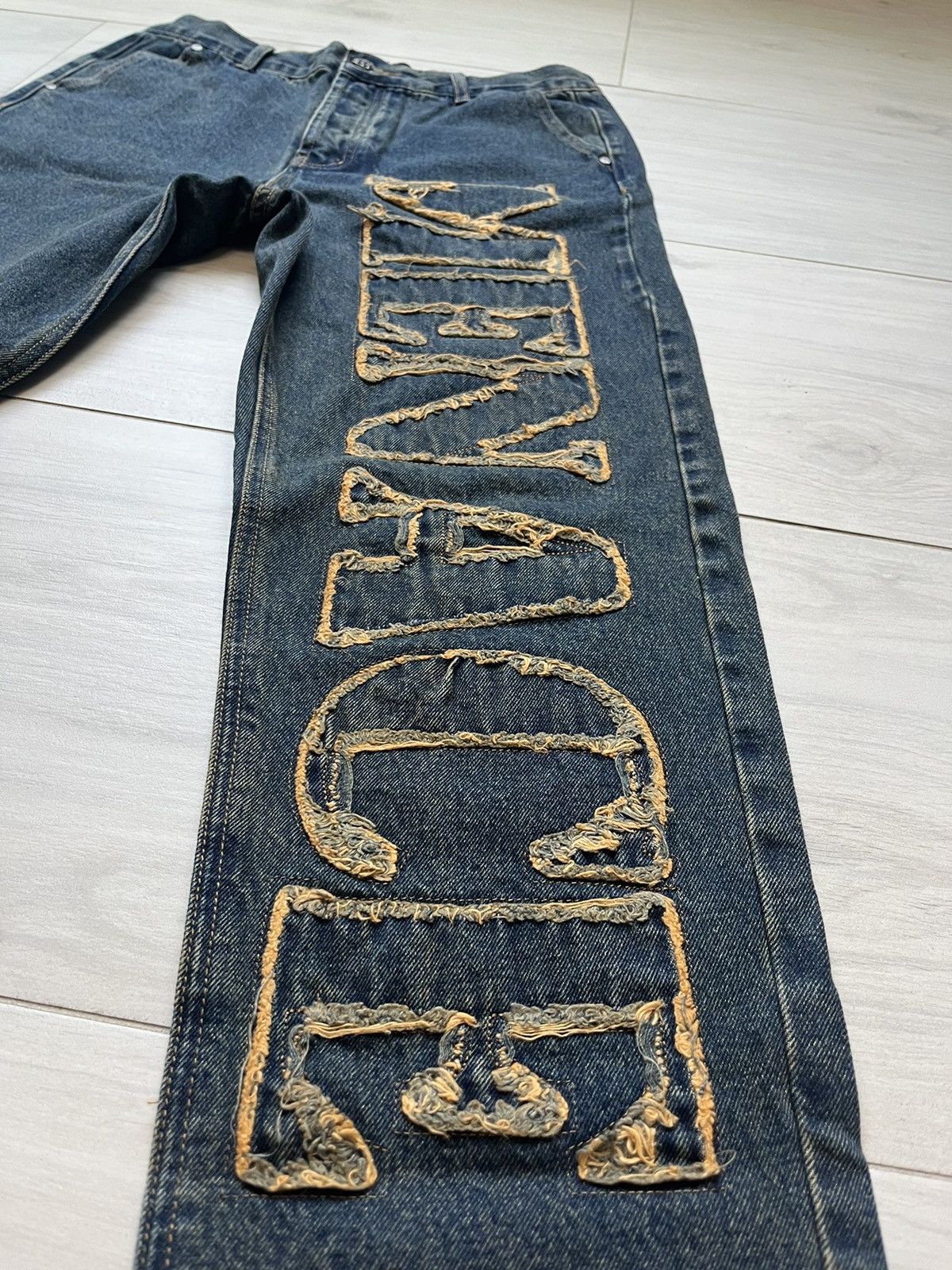 Menace MENACE Los Angeles Distressed Stencil Denim Size US 32 / EU 48 - 3 Thumbnail