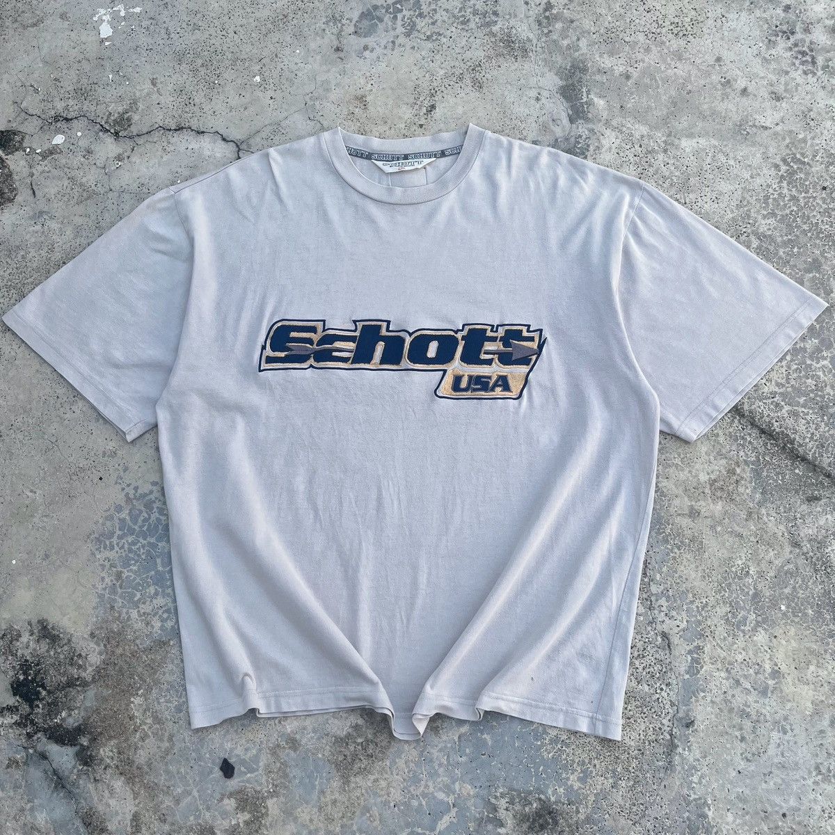 Schott Vintage Schott NYC Nice Embroided Design Tee Rare Size US XXL / EU 58 / 5 - 1 Thumbnail