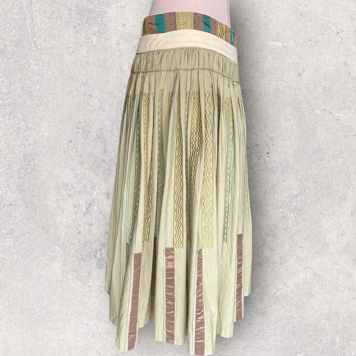 Dries Van Noten Archive SS03 Native Embroidered Skirt Size 28" / US 6 / IT 42 - 4 Thumbnail
