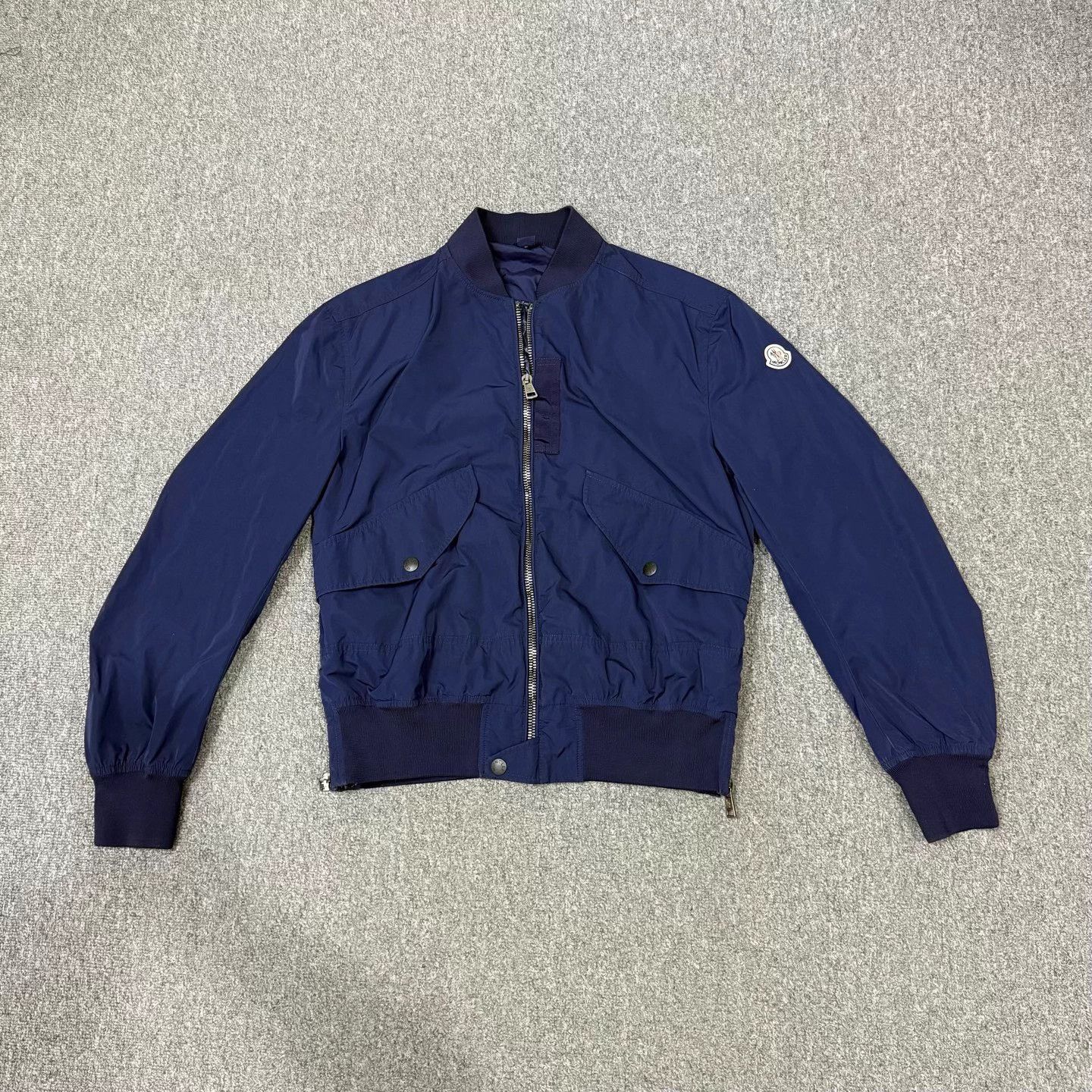 Moncler Moncler Navy Arm Logo Jacket Size 2 95 New Size US M / EU 48-50 / 2 - 1 Thumbnail