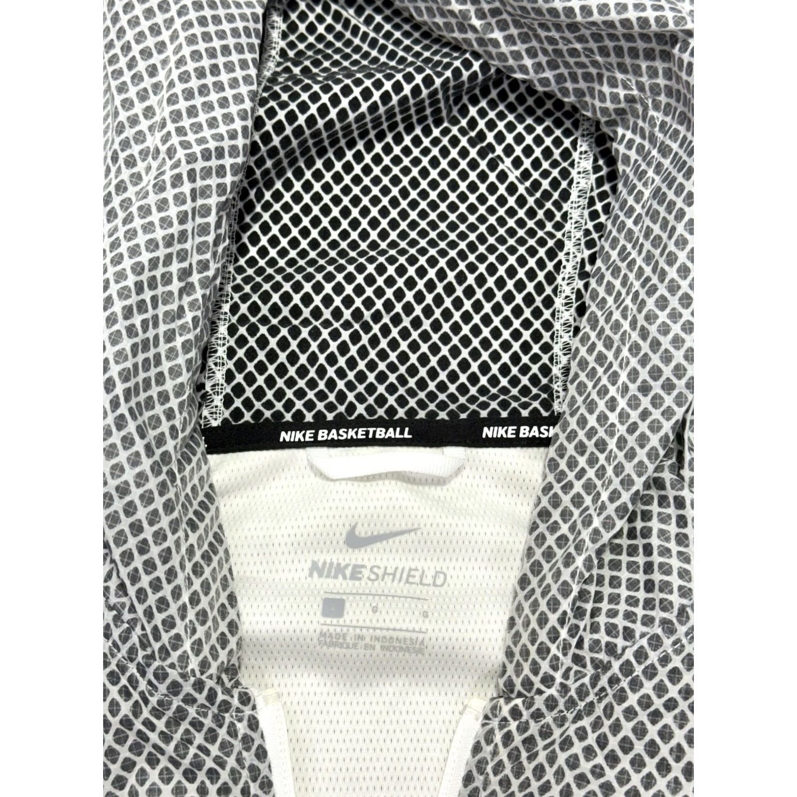 Nike Nike Basketball Jacket Men Large Gray Shield Full Zip Hooded Windbreaker 848531-010 Size US L / EU 52-54 / 3 - 5 Thumbnail