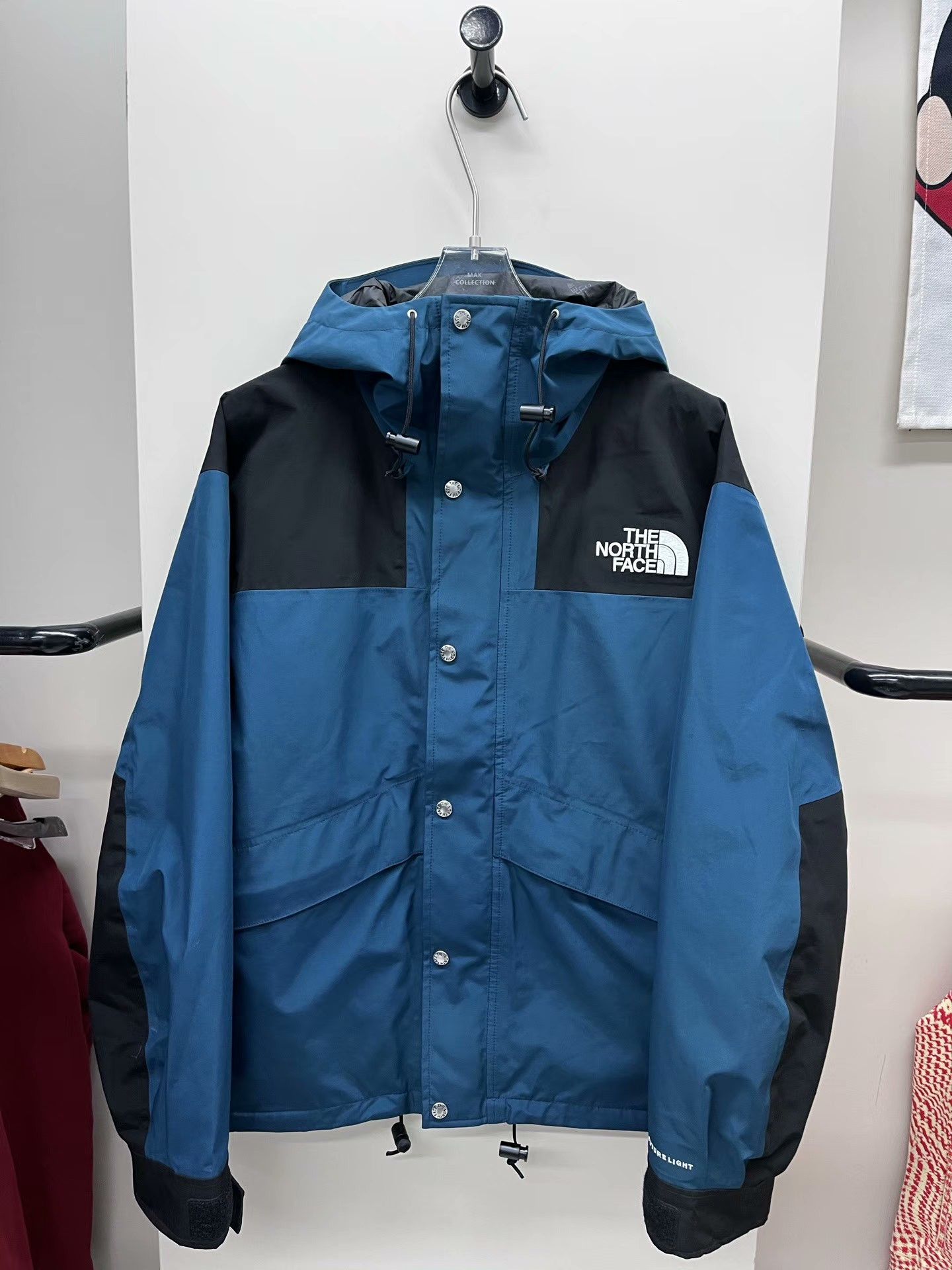 The North Face The North Face Blue Light Jacket M Men Size US M / EU 48-50 / 2 - 1 Thumbnail