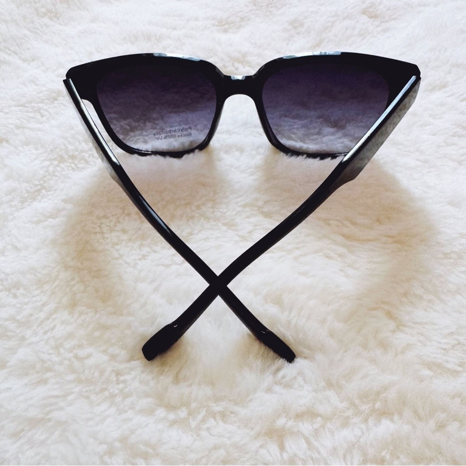 Other Octavia Black Oversized Chic Sunglasses Size ONE SIZE - 9 Thumbnail