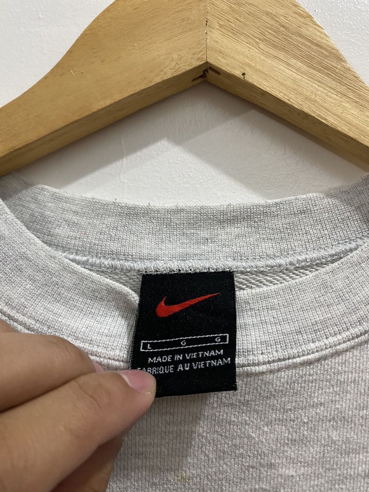 Nike × Vintage VINTAGE NIKE SIDE SWOOSH CREWNECK Size US L / EU 52-54 / 3 - 4 Thumbnail
