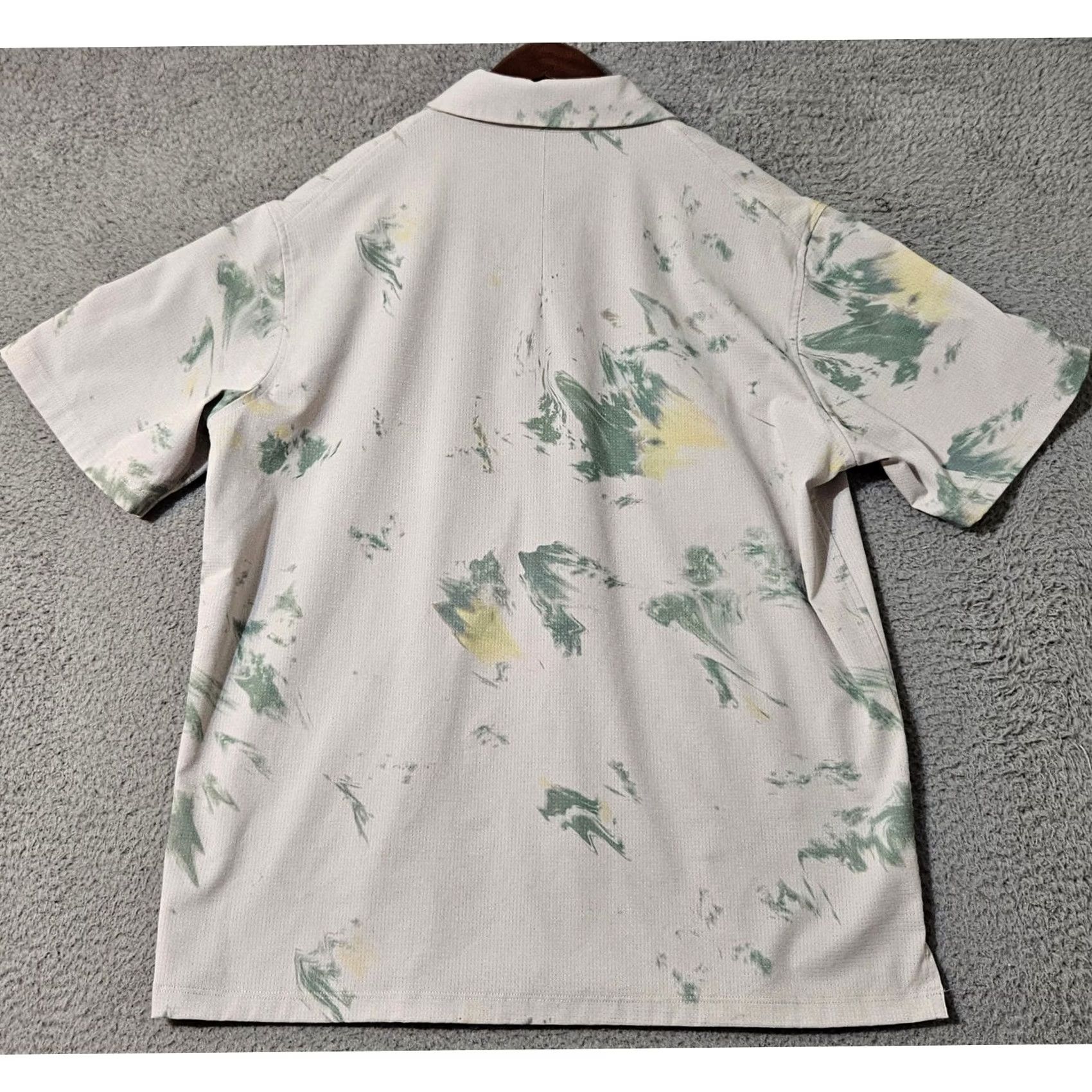 Lululemon Lululemon Airing Easy Shirt Mens Sz Large White Splatter Short Sleeve Button Up Size US L / EU 52-54 / 3 - 2 Thumbnail