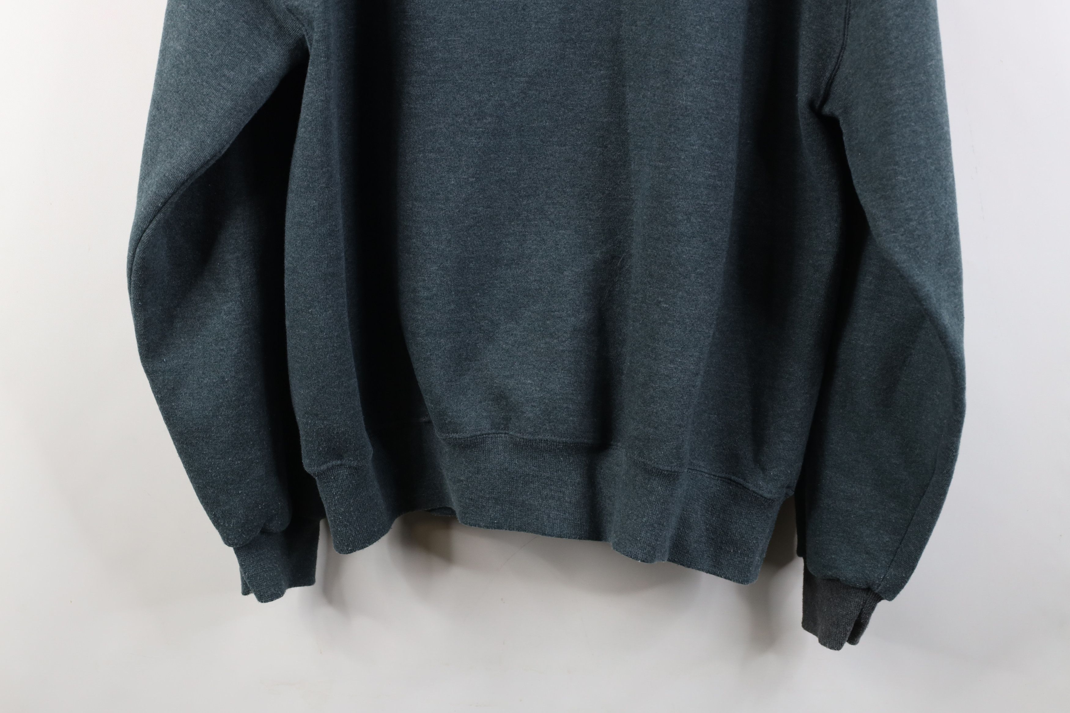 Russell Athletic Vintage 90s Russell Athletic Blank Crewneck Sweatshirt Gray Size US L / EU 52-54 / 3 - 13 Thumbnail