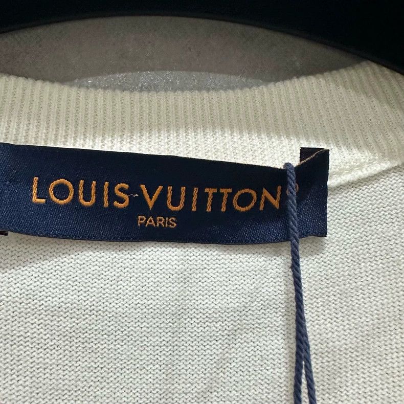 Louis Vuitton Louis Vuitton size 4l Tyler lv co-branded flower letter log Size US M / EU 48-50 / 2 - 3 Thumbnail