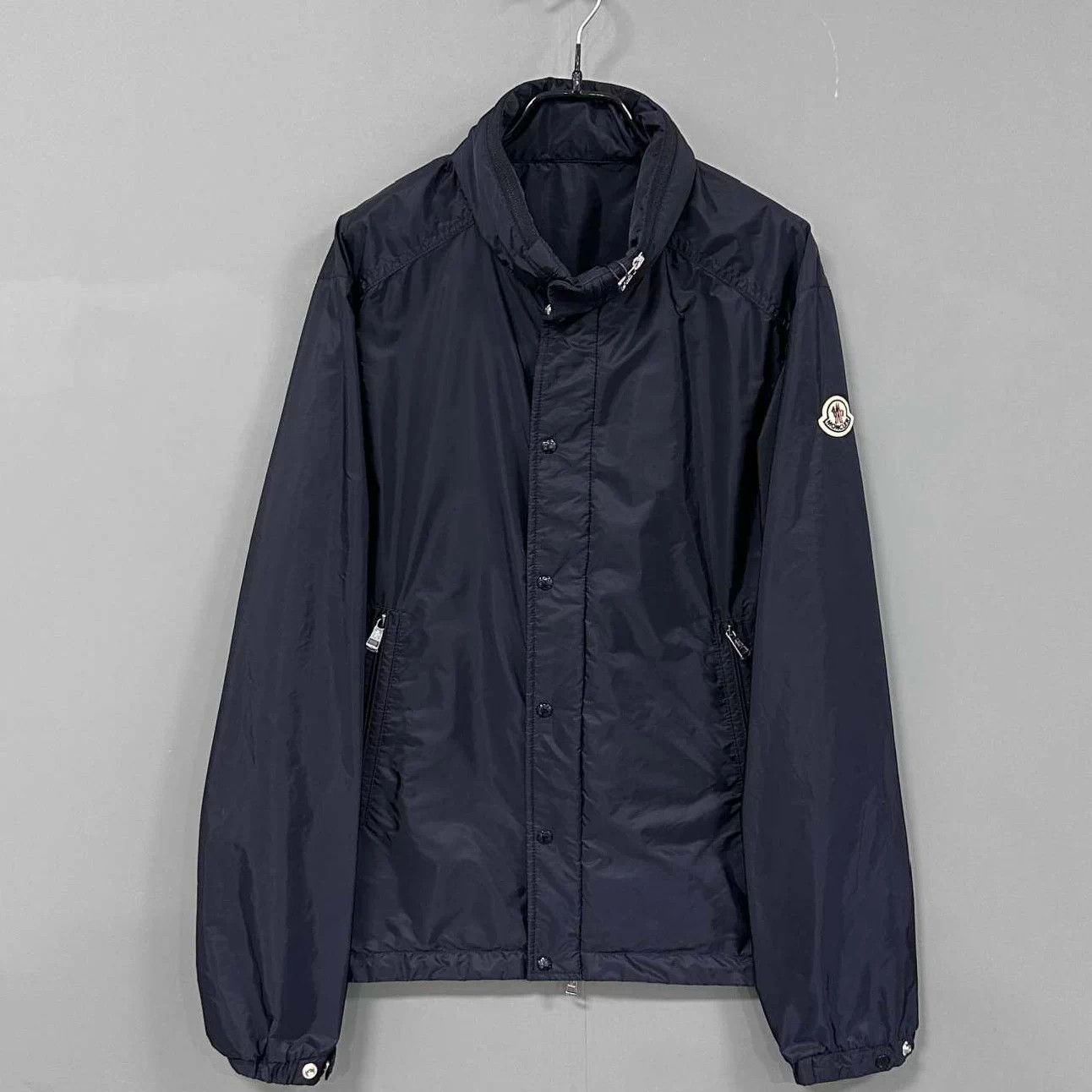 Moncler Moncler Navy Blue Logo Sleeve Jacket Size 1 Size US S / EU 44-46 / 1 - 1 Thumbnail