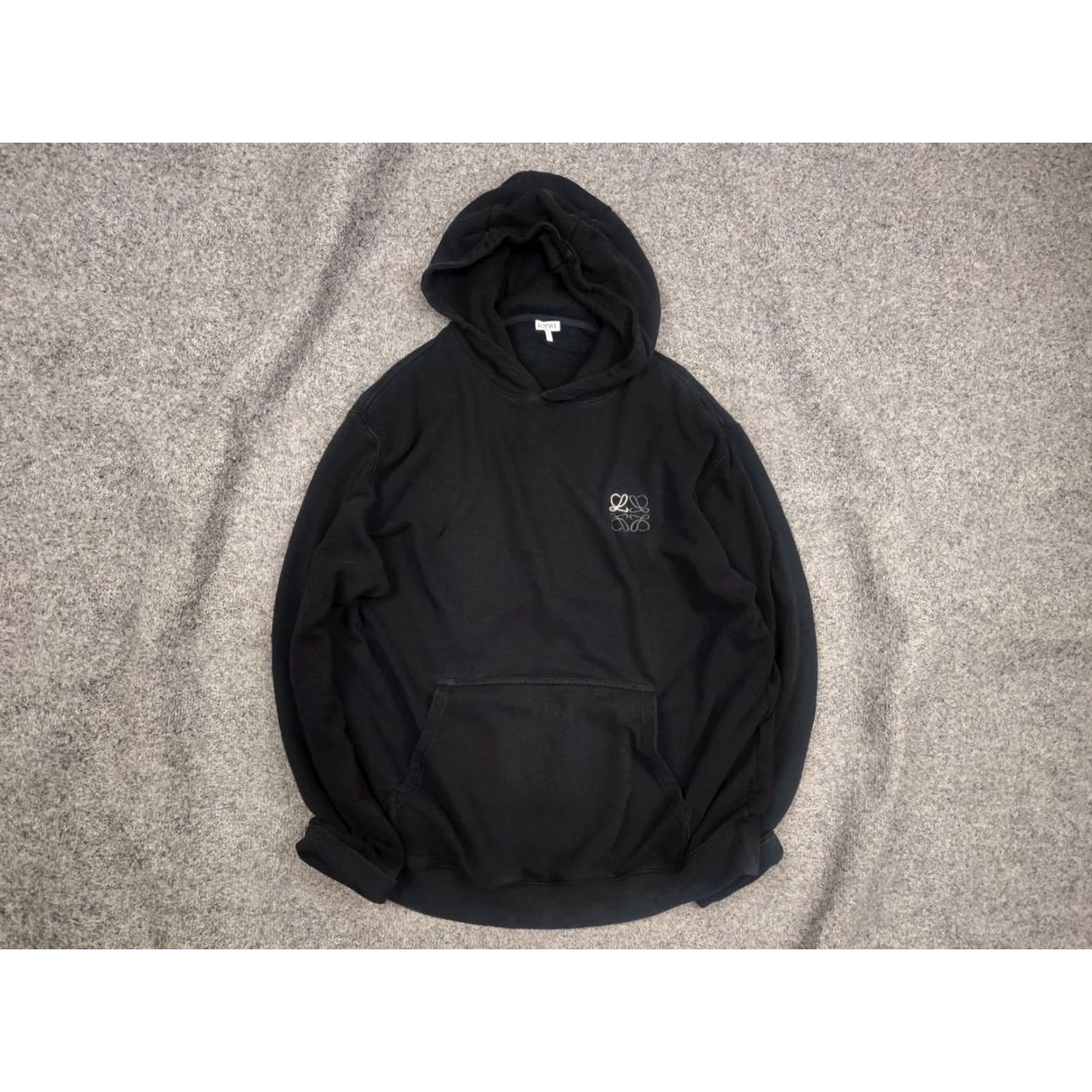 Loewe Loewe mini classic logo black oversized hoodie XL Men Cotton Canvas Logo Authentic Pullover Crew Neck Fall Black CI Size US XL / EU 56 / 4 - 2 Thumbnail