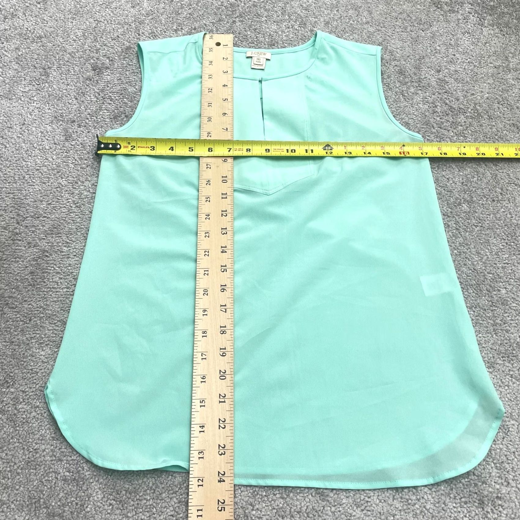 J.Crew J. Crew Drapey Keyhole Chiffon Tank Top Womens 00 Petite Green Sleeveless Casual Tank Shirt Petite Green Womens Size XXS / US 00 / IT 34 - 7 Thumbnail