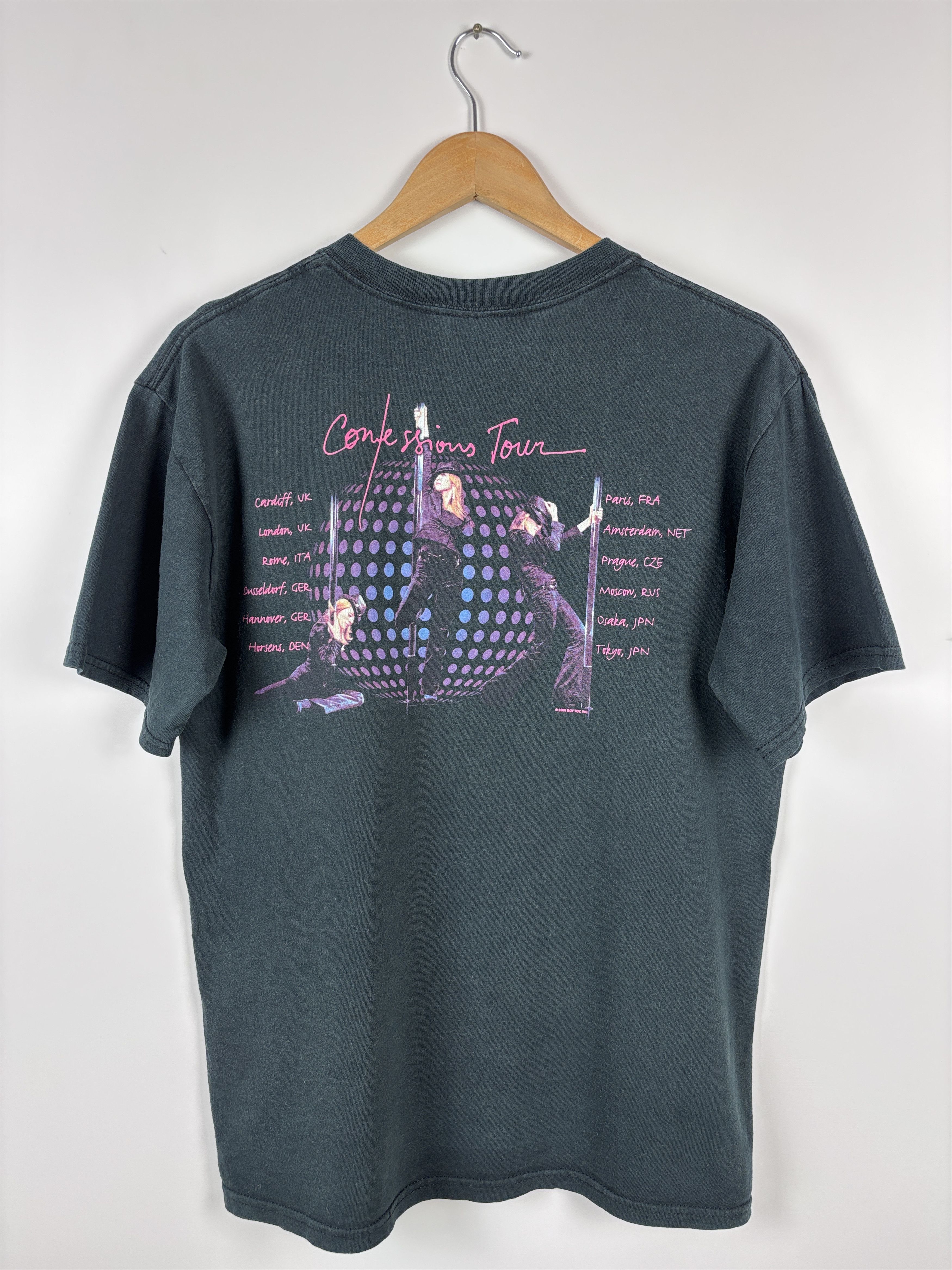 Band Tees × Gildan Madonna Confessions Tour 2006 T-Shirt Unisex Black Size M Size US M / EU 48-50 / 2 - 5 Thumbnail