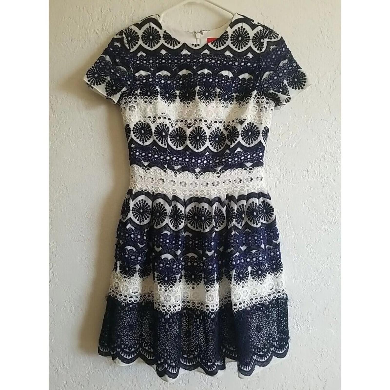 Other Monique L’huilier Pleated Fit & Flare Midi Dress Blue White Size XS / US 0-2 / IT 36-38 - 1 Thumbnail