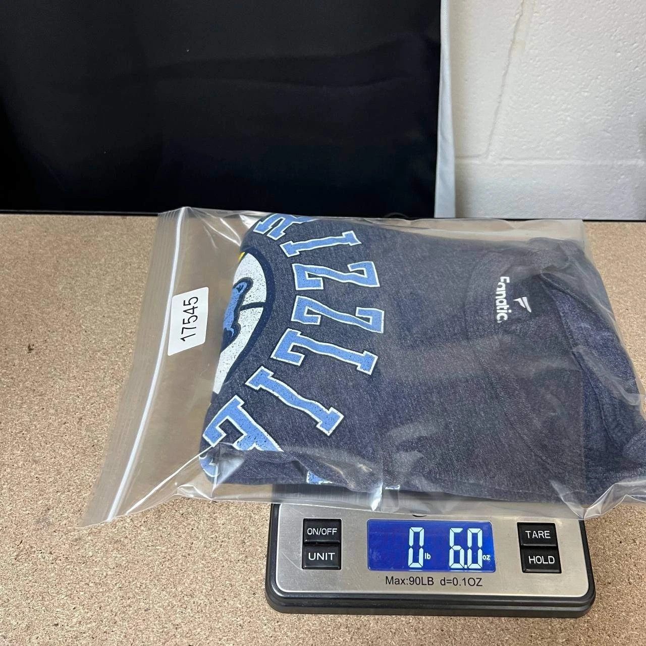 Other Memphis Grizzlies Shirt Men Gray Short Sleeve Crew Neck L Size US L / EU 52-54 / 3 - 7 Thumbnail