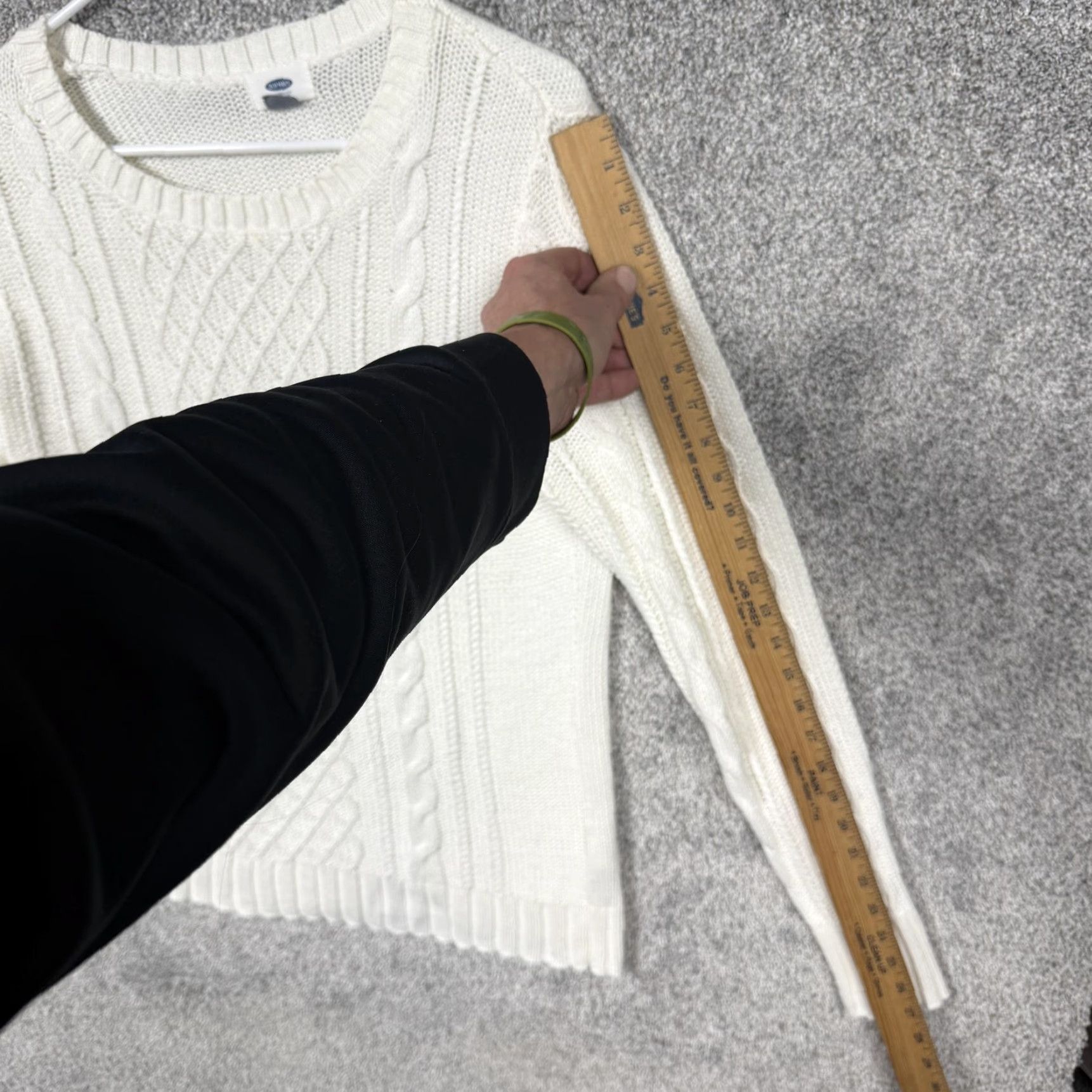 Old Navy Old Navy Sweater Womens L White Cable Knit Crewneck Coastal Winter Chic Normcore Size L / US 10 / IT 46 - 2 Thumbnail