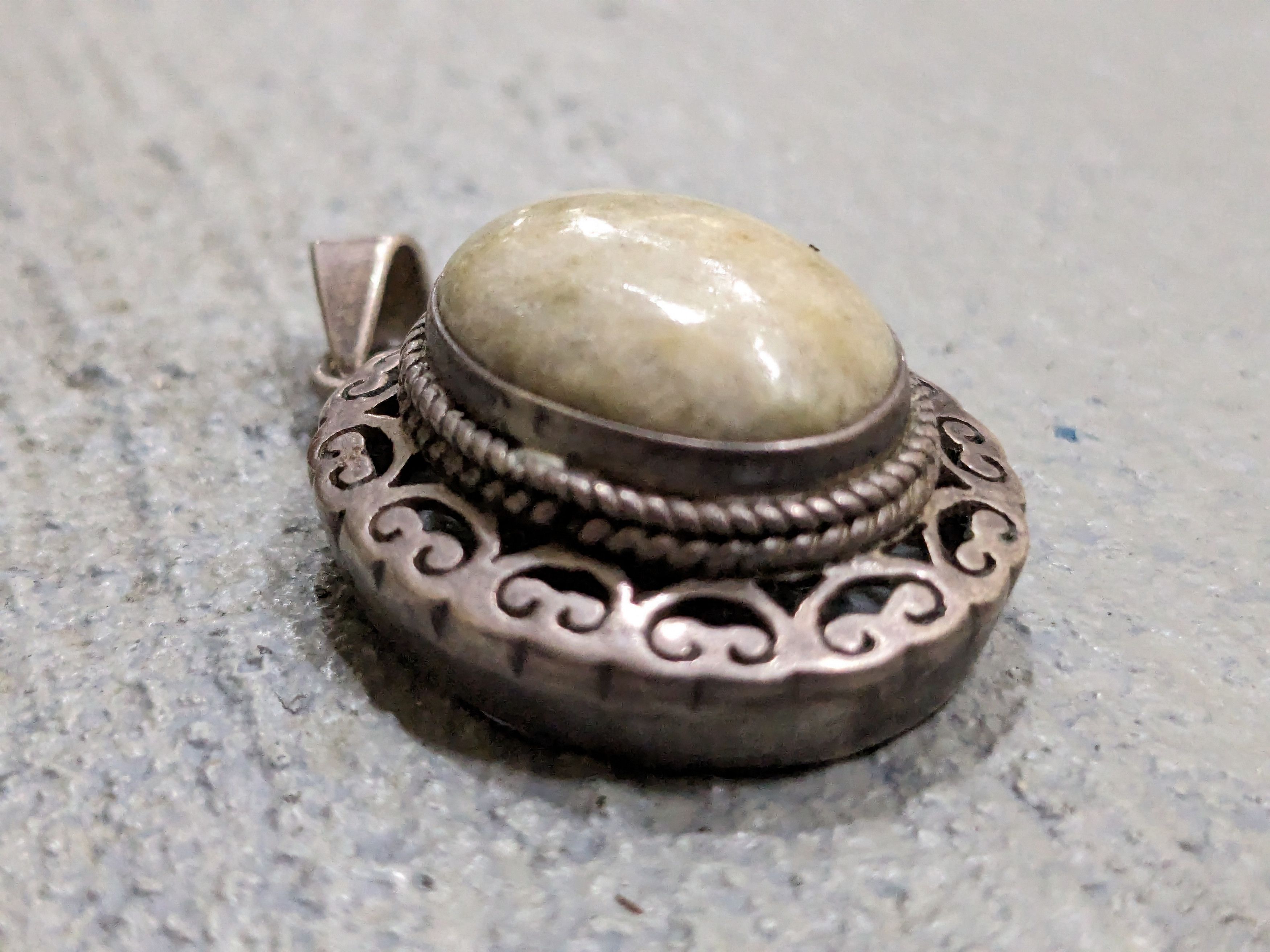 Jewelry × Vintage Sterling Silver Pendant Quartz Oval Modern Size ONE SIZE - 6 Thumbnail