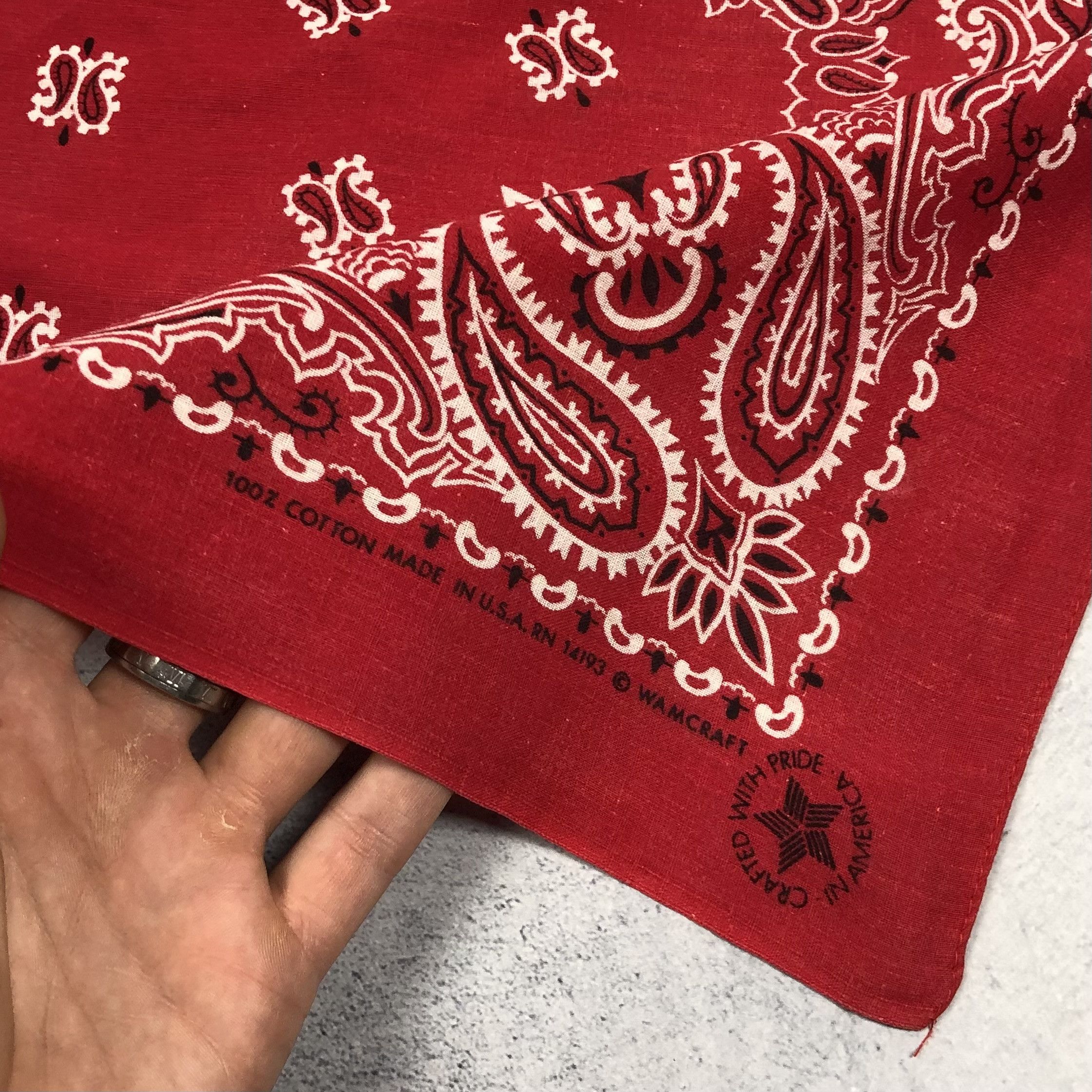 Vintage Vintage 90s Paisley USA Bandana Bloods Crips Size ONE SIZE - 2 Thumbnail