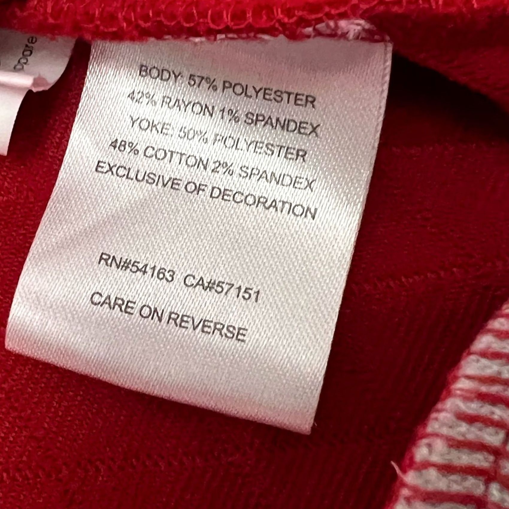 Layer 8 Tampa Bay Buccaneers Marine Layer Sweatshirt Pullover Quilted Soft Adult Medium Red Size US M / EU 48-50 / 2 - 6 Thumbnail