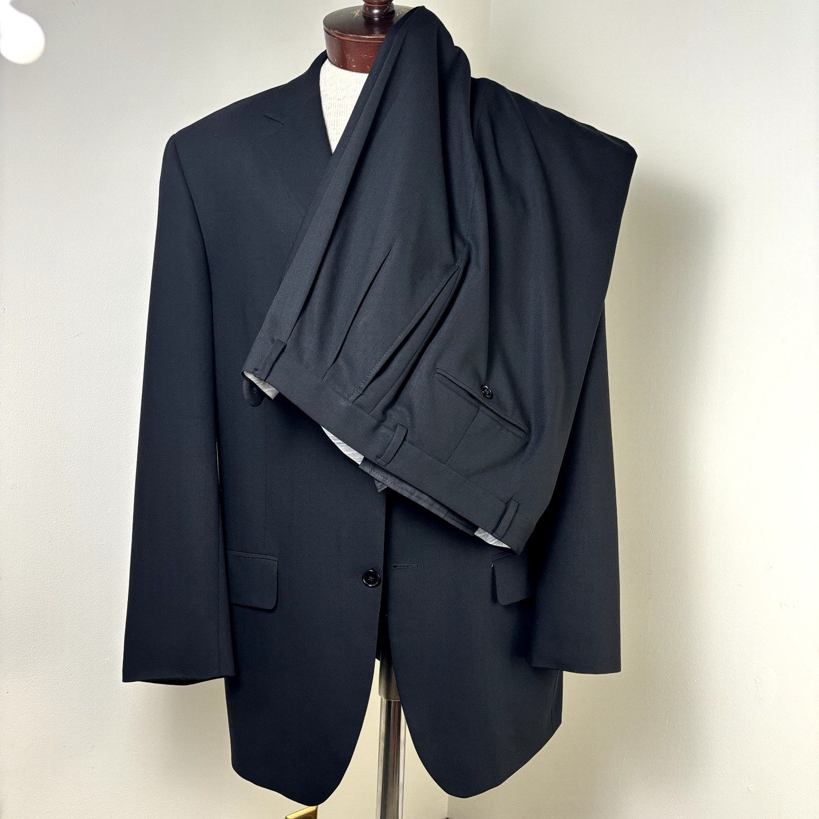 Pronto Uomo Pronto Uomo Men's Suit 42L Black Wool 2-Piece: Blazer & Dres Size 42L - 1 Thumbnail