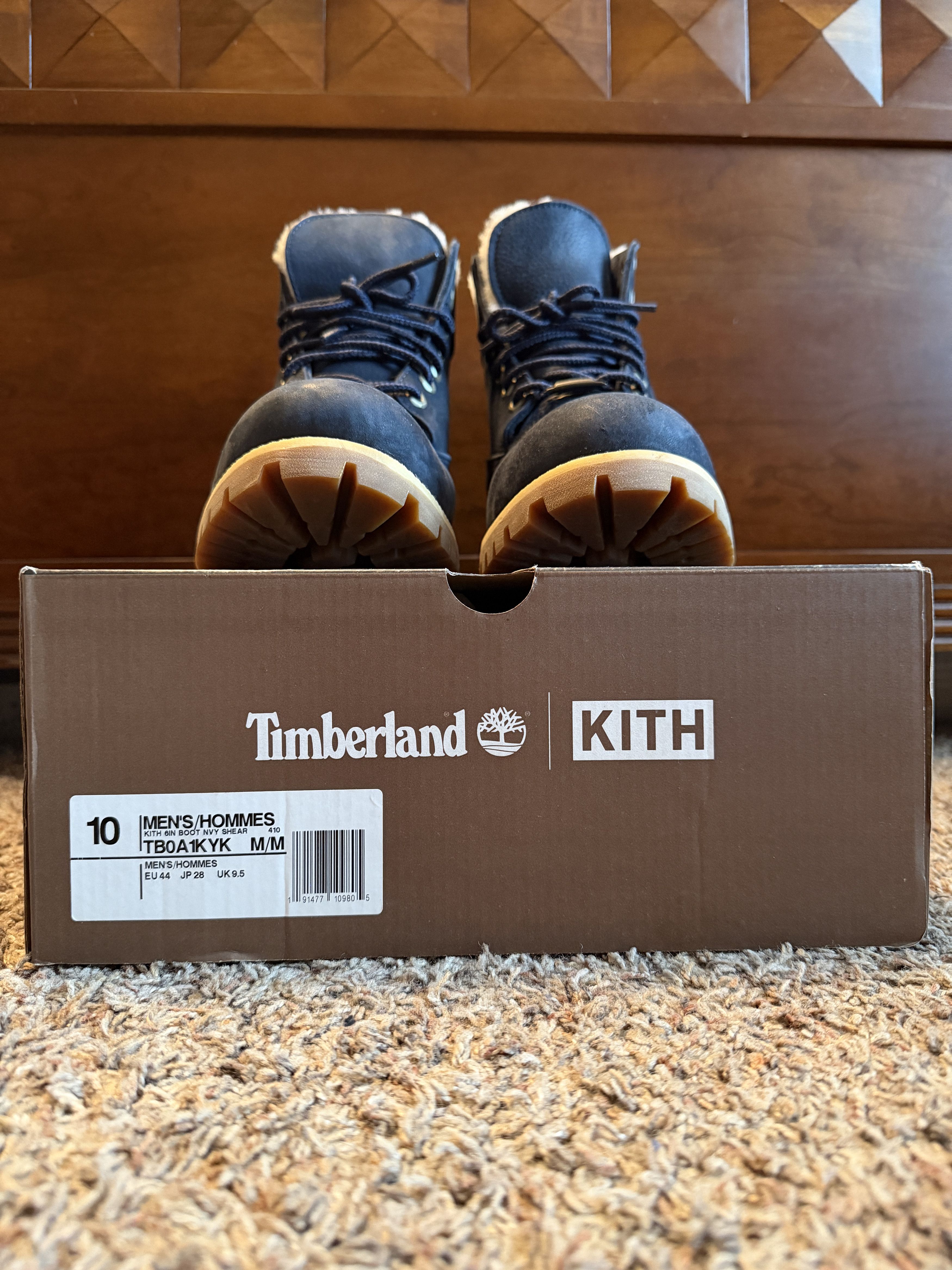 Kith × Timberland Timberland 6" Boot Ronnie Fieg Kith Shearling Navy (2018) Size US 10 / EU 43 - 6 Thumbnail
