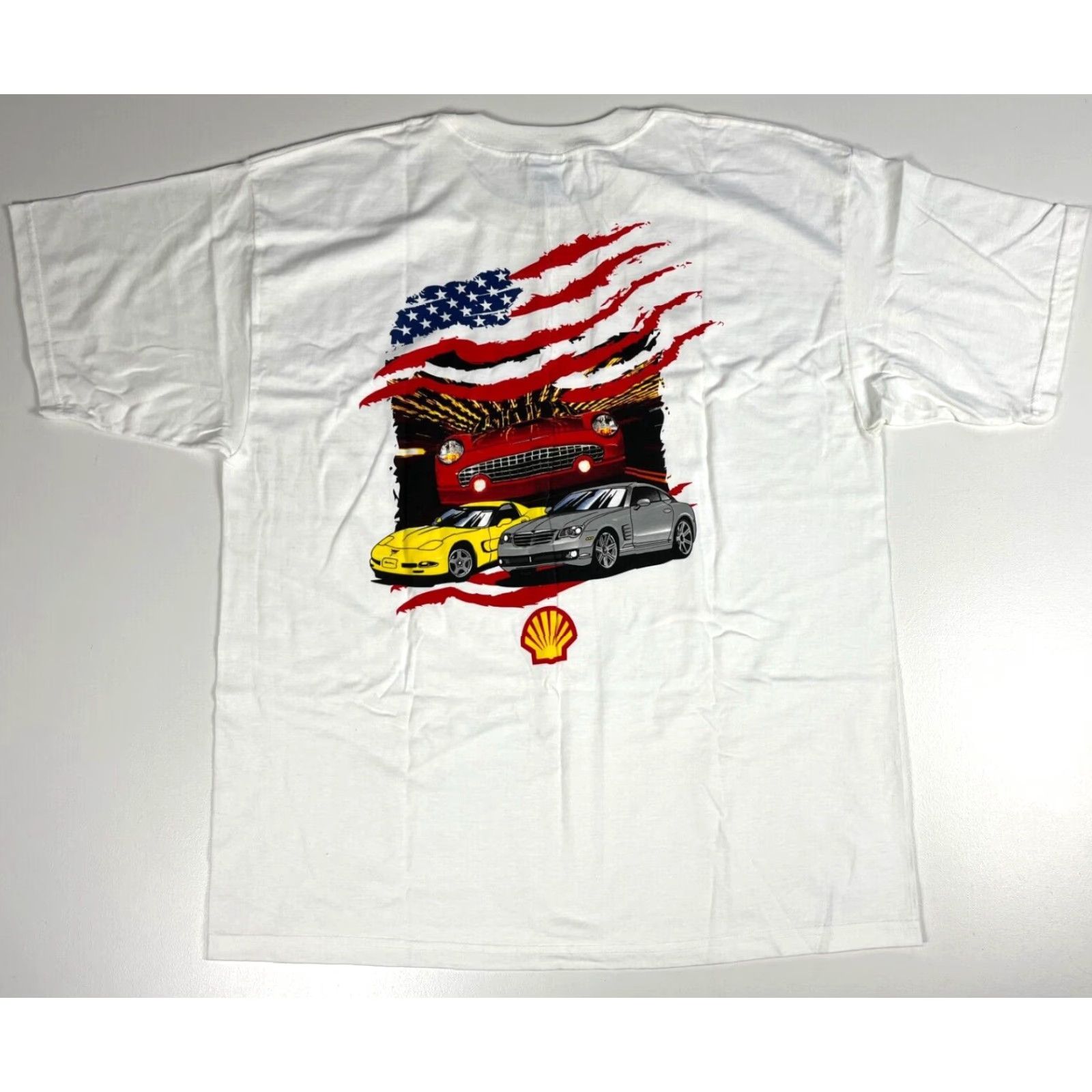Gildan VINTAGE Born in the USA Shell Petroleum Gildan Heavy Cotton T-Shirt Mens XL White 2000s USA Cars Double-Sided/NOS Size US XL / EU 56 / 4 - 2 Thumbnail