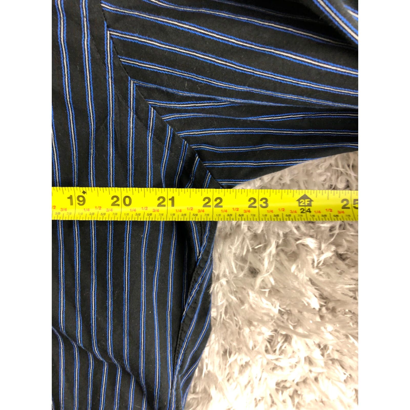 Arrow Arrow Shirt XL Blue Striped Mens Long Sleeve Spread Collar Wrinkle Free Button-Up Regular Fit Apparel Size US XL / EU 56 / 4 - 4 Thumbnail