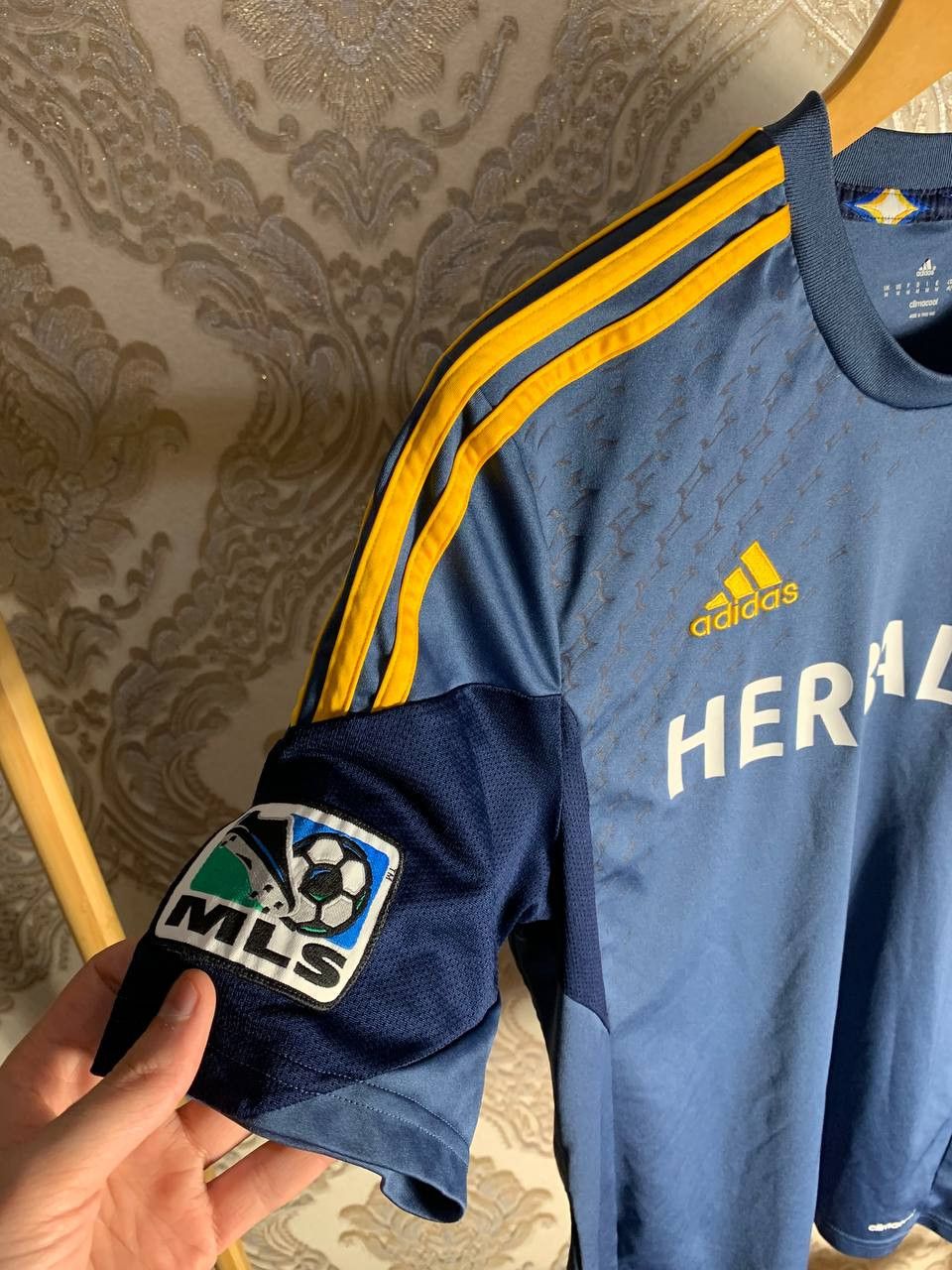Adidas Vintage Adidas FC Los Angeles Galaxy Soccer Jersey Retro Size US M / EU 48-50 / 2 - 6 Thumbnail