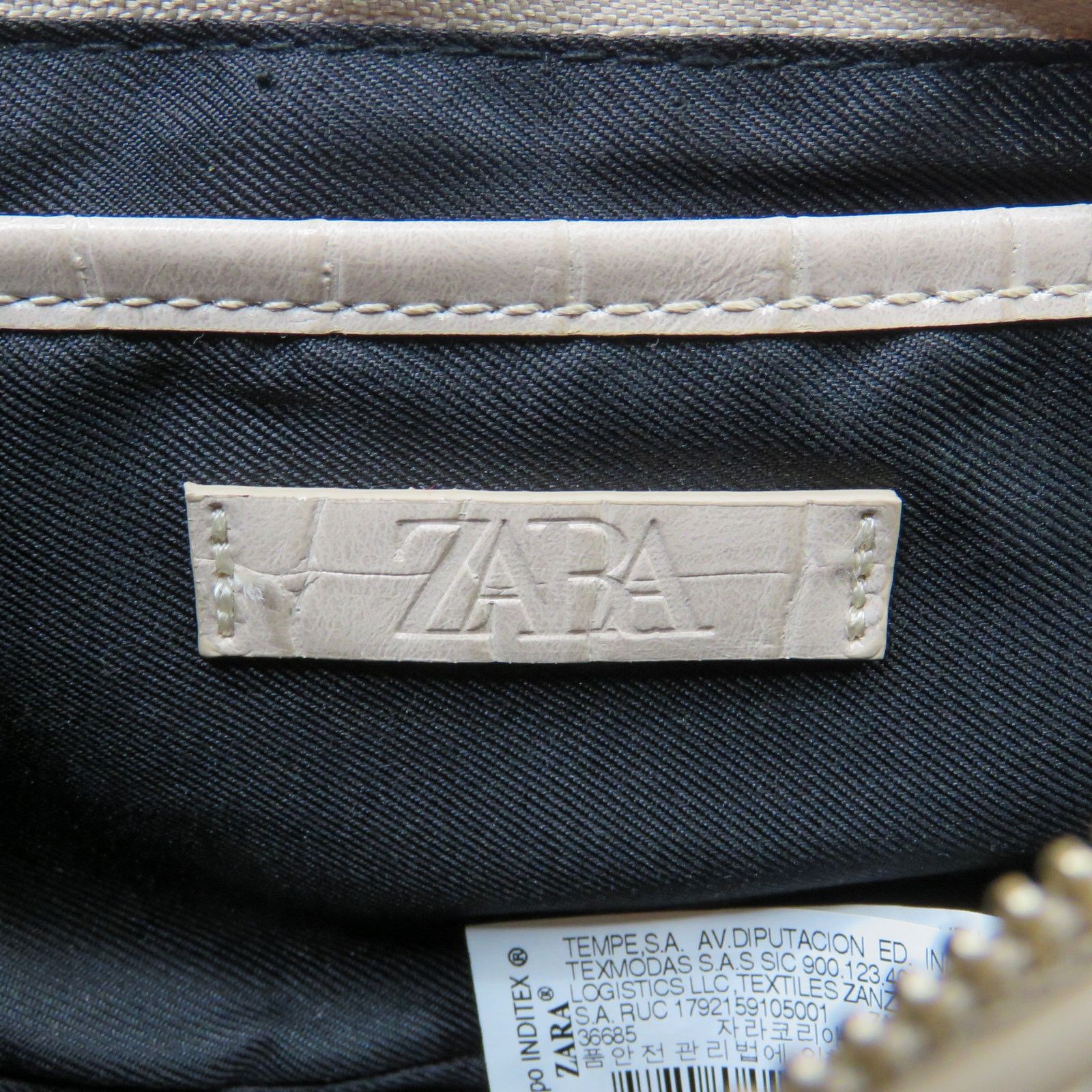 Zara Zara Cream Croc Leather Shoulder Bag Gold Chain Baguette Bag Size ONE SIZE - 9 Thumbnail