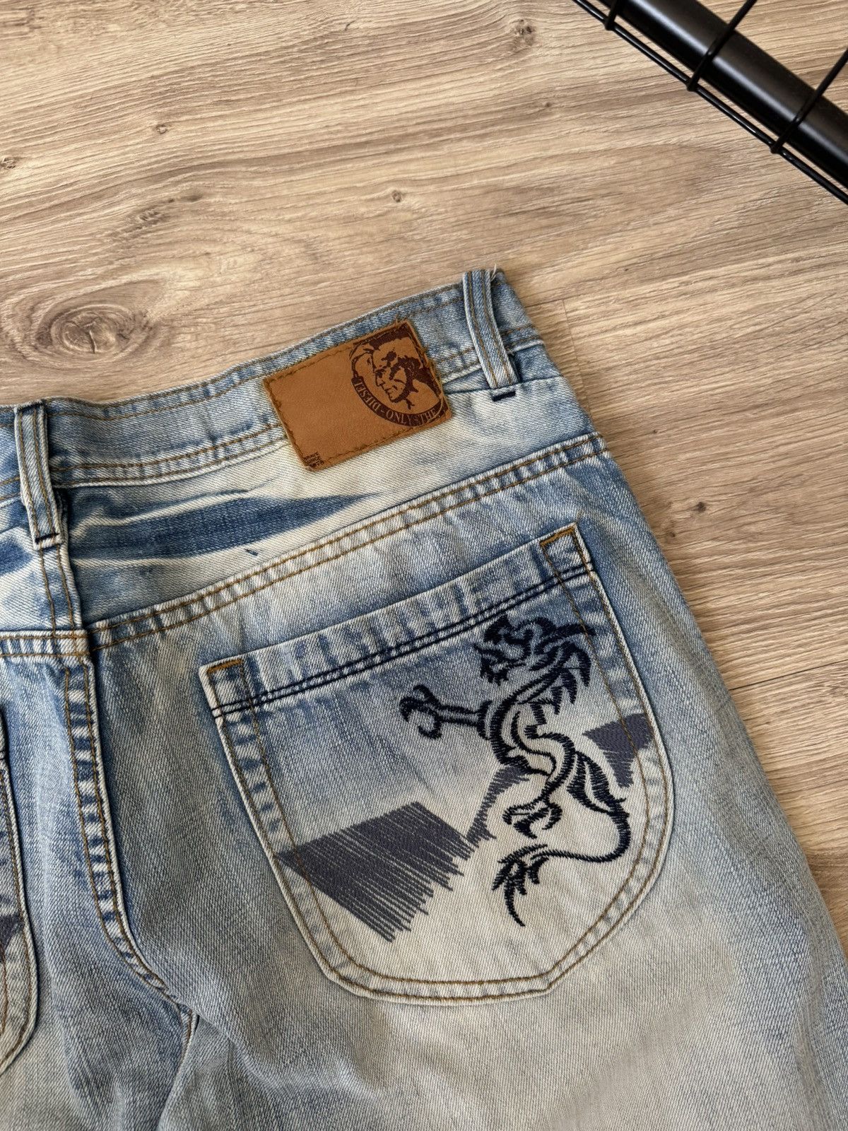 Diesel × Japanese Brand × Vintage Vintage Y2K Diesel Japanese Style Dragon Wash Denim Jeans Size US 34 / EU 50 - 3 Thumbnail