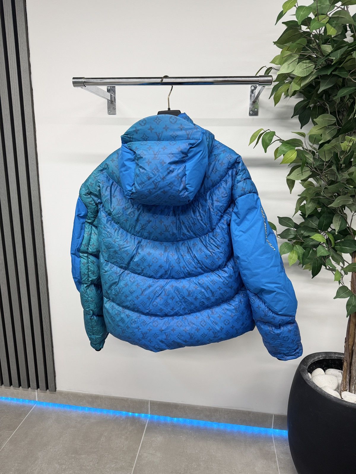 Louis Vuitton 1A9KGZ 2054 Heat Reactive Jacket RRP £4300