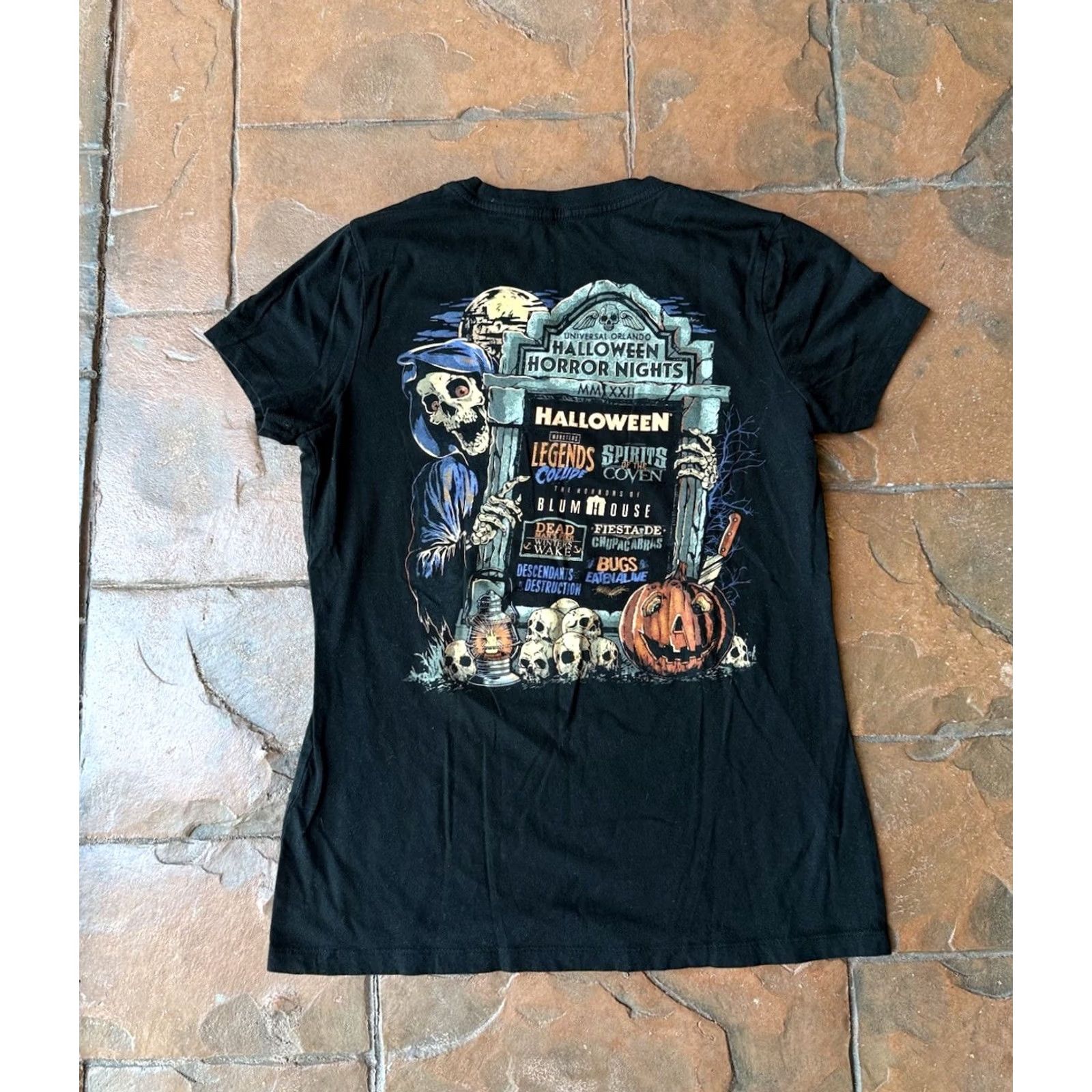 Vintage VINTAGE Halloween Horror Nights Universal Studios 2022 T-Shirt Women’s Medium Size M / US 6-8 / IT 42-44 - 2 Thumbnail