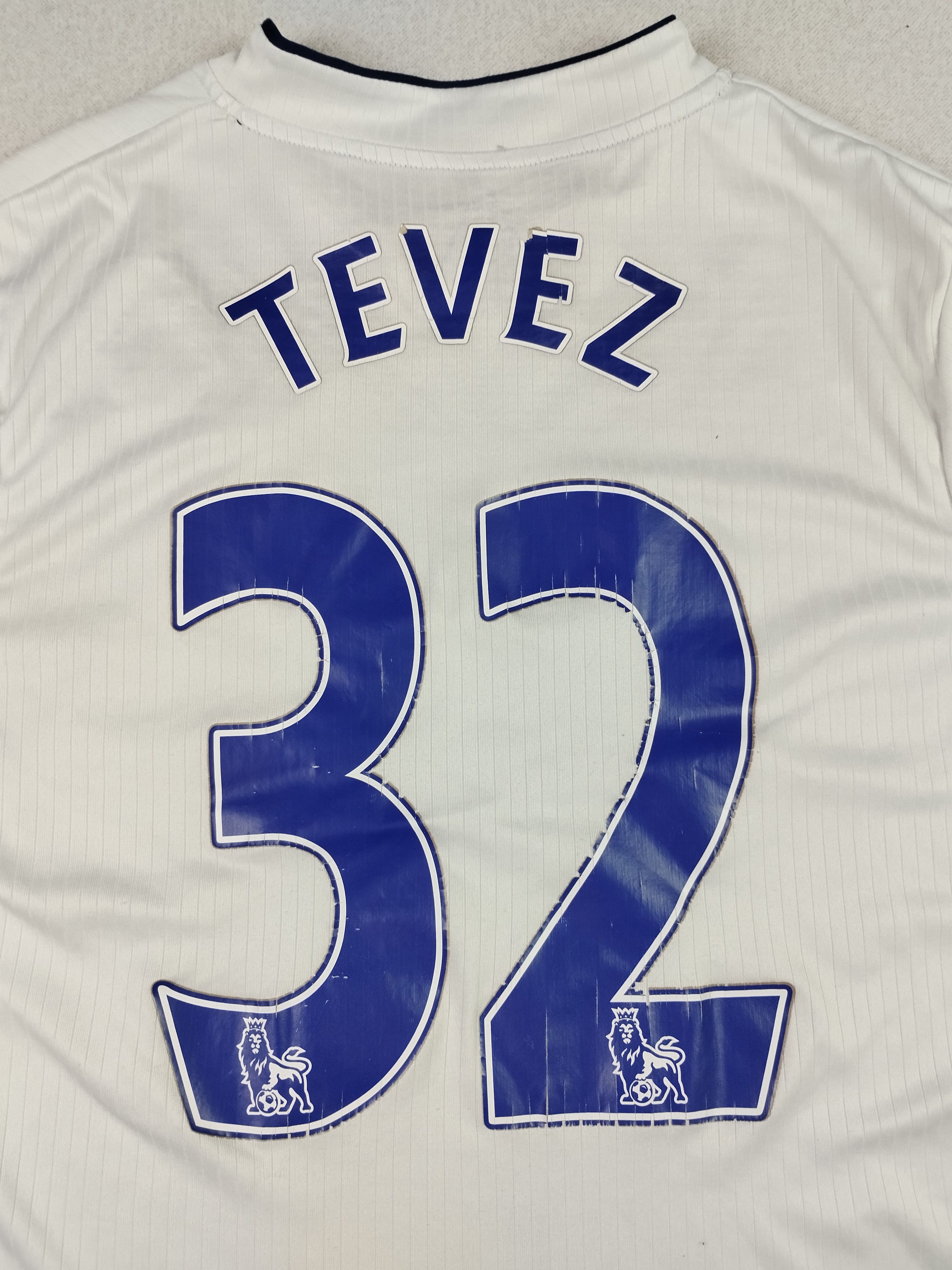 Le Coq Sportif Le Coq Sportif 2007-08 Manchester City Third Kit Tevez #32 Size US M / EU 48-50 / 2 - 7 Thumbnail