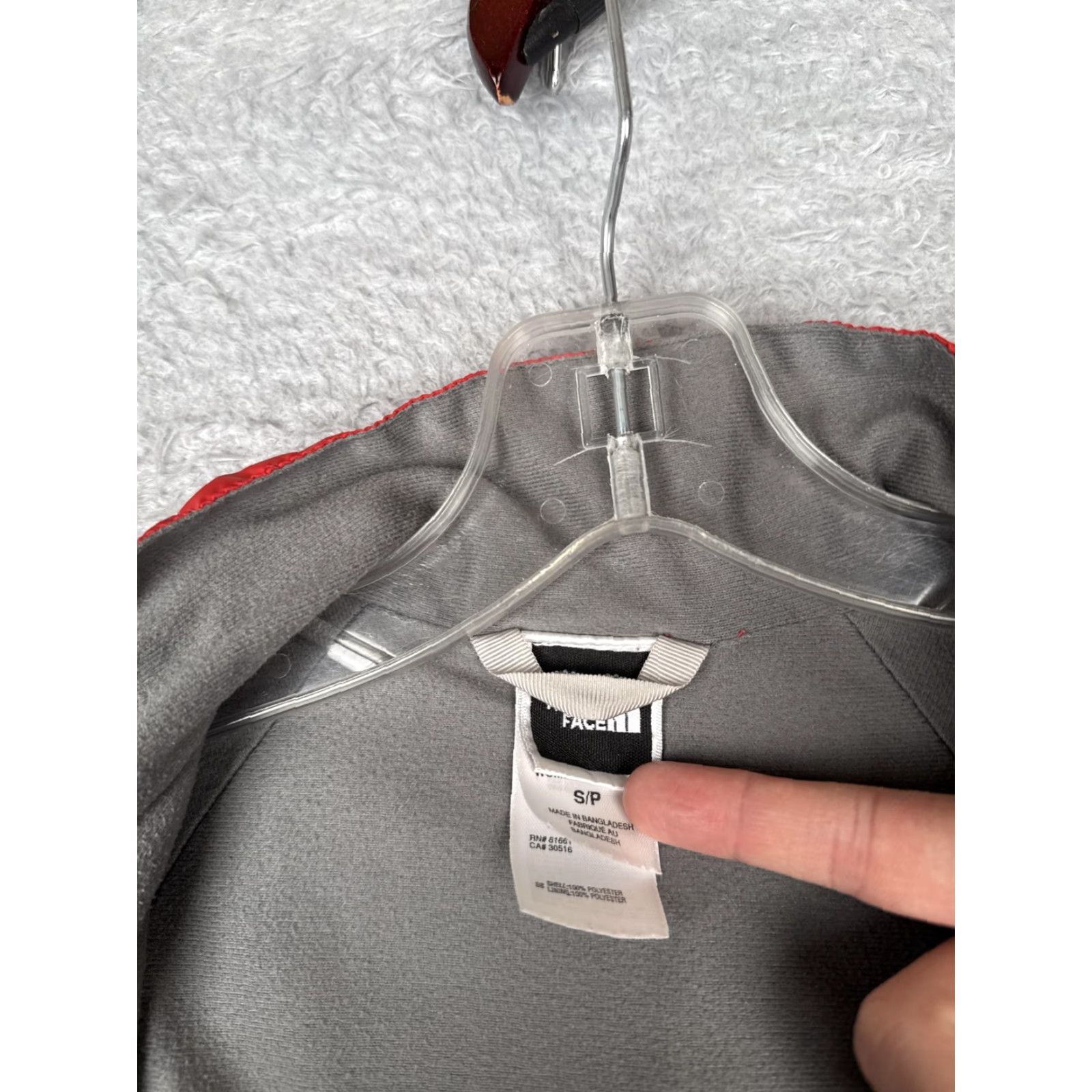 The North Face The North Face Jacket Women S Windbreaker Full Zip Lightweight Red Gray Stow Pocketed Logo Outdoor All Seasons Size S / US 4 / IT 40 - 3 Thumbnail