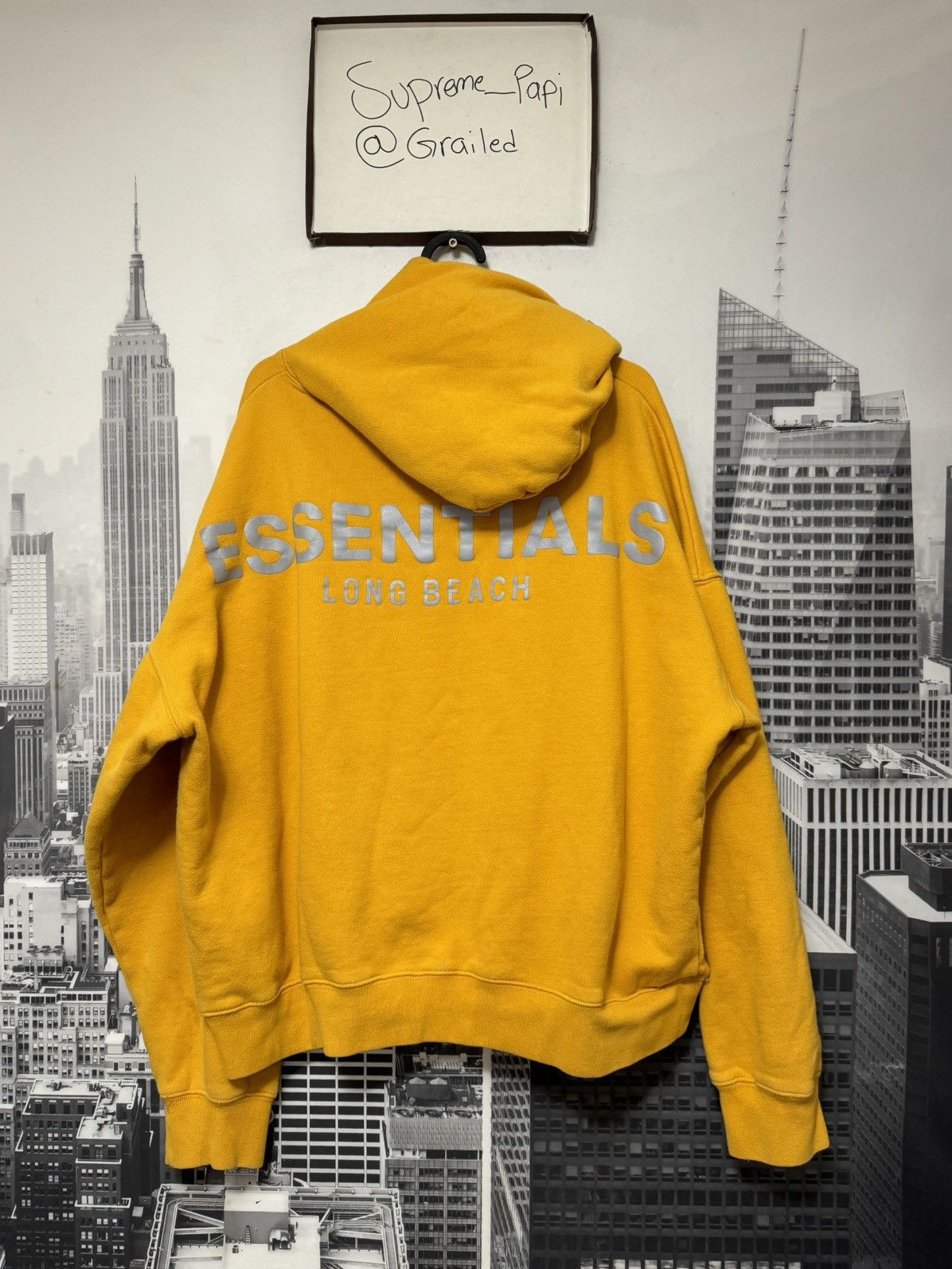Fear of God 🔥Fear of God Essentials LONG BEACH Hoodie Yellow SZ Medium Size US M / EU 48-50 / 2 - 2 Thumbnail