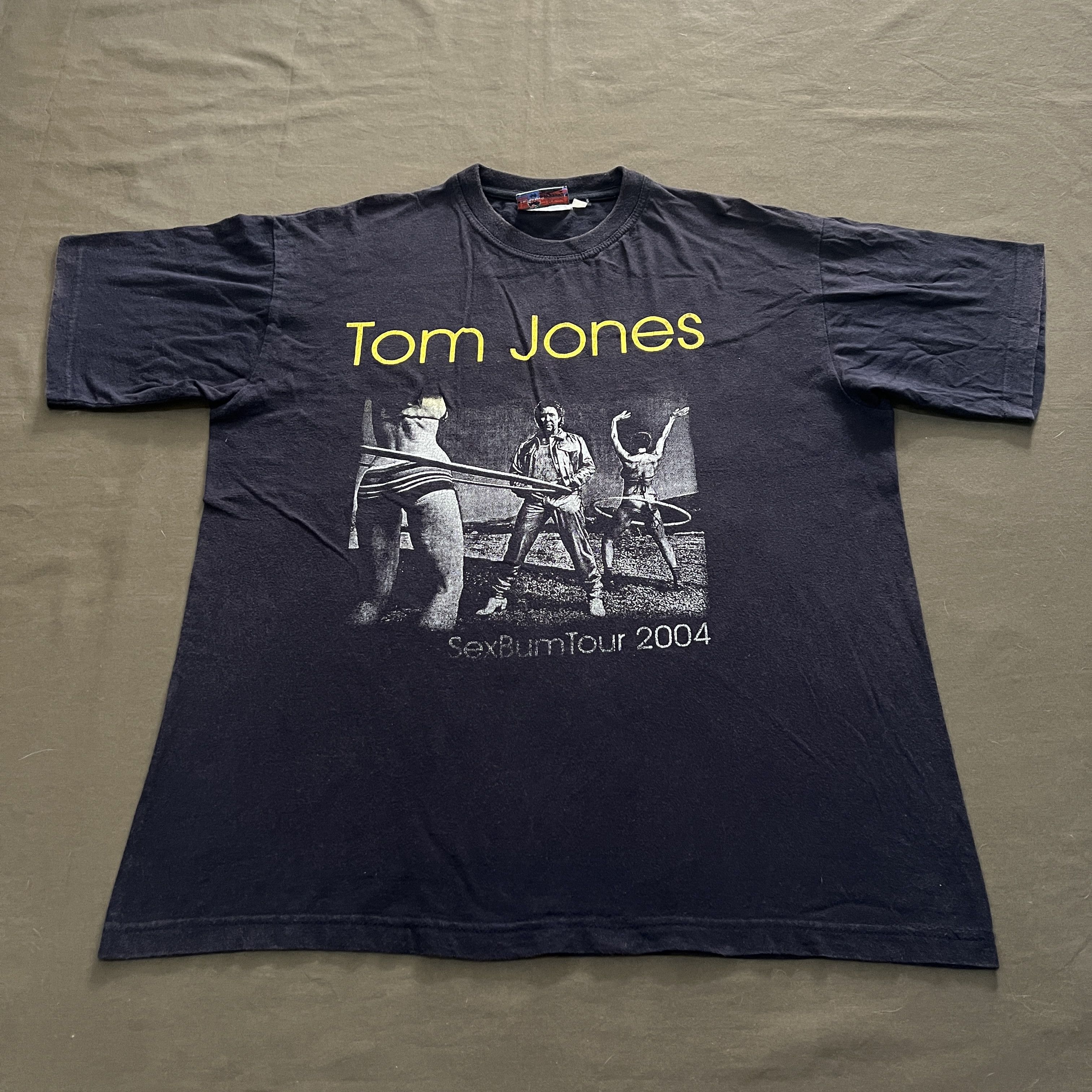 Vintage 2004 Tom Jones sexbum Tour Promo Tee live in concert