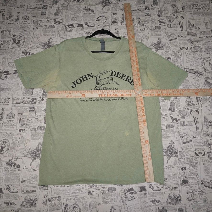 John Deere Large-Vintage Y2K John Deere Moline Illinois tractor t-shirt Size US L / EU 52-54 / 3 - 4 Thumbnail