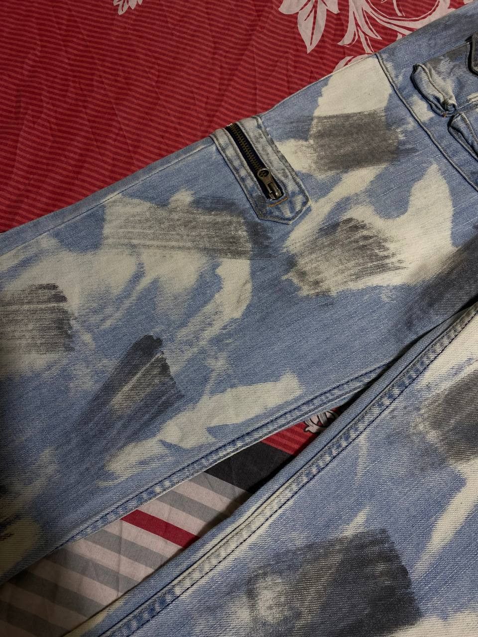 Japanese Brand Crazy Crash Dirty Baggy Faded Jean Japan Avant Garde Style Size US 34 / EU 50 - 5 Thumbnail