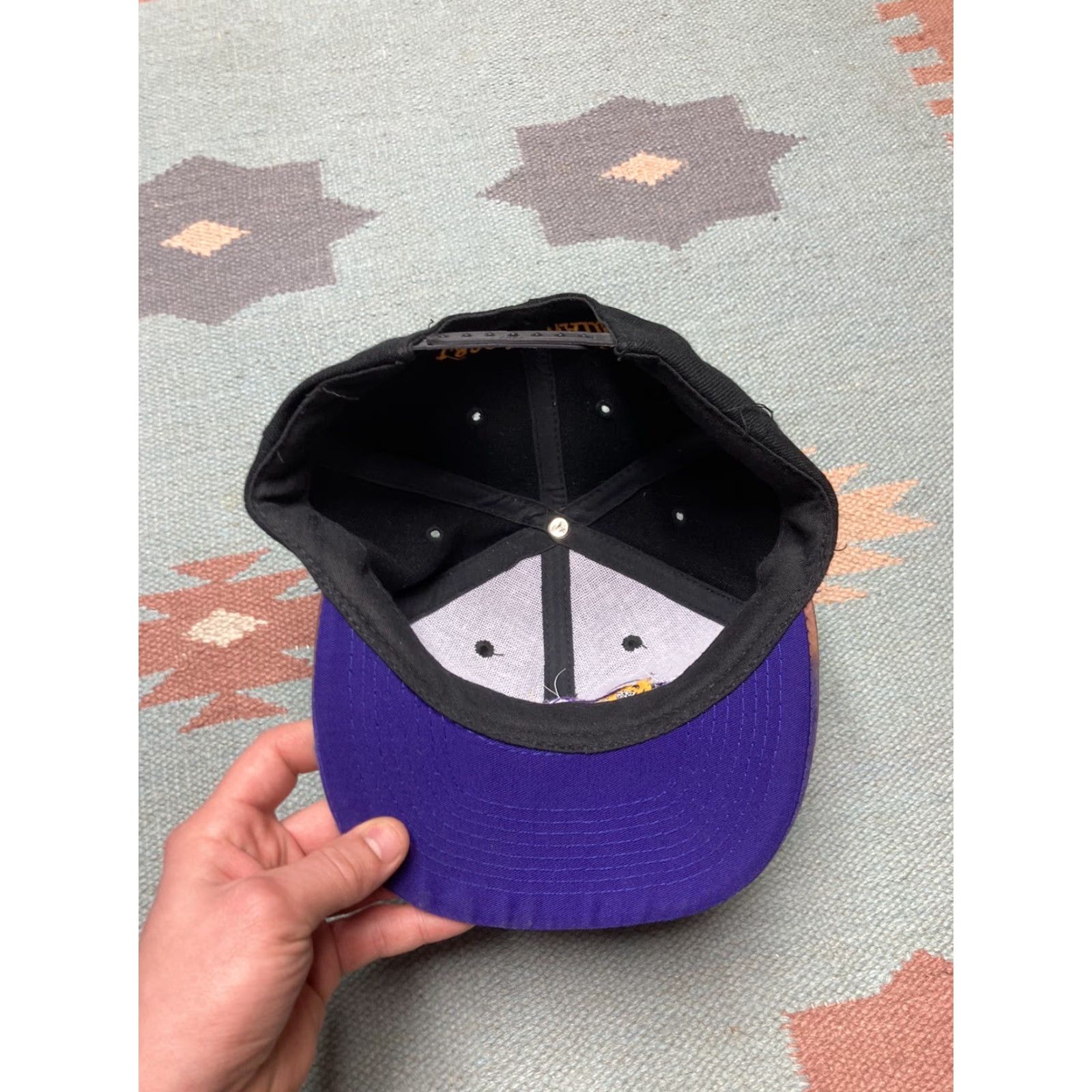 Vintage VINTAGE SnapBack Hat Cap Kewadin Casinos Michigan Wool Faded Gambling 90s Otto Cap Adjustable Men Black 90s Mens Hat Size ONE SIZE - 6 Thumbnail