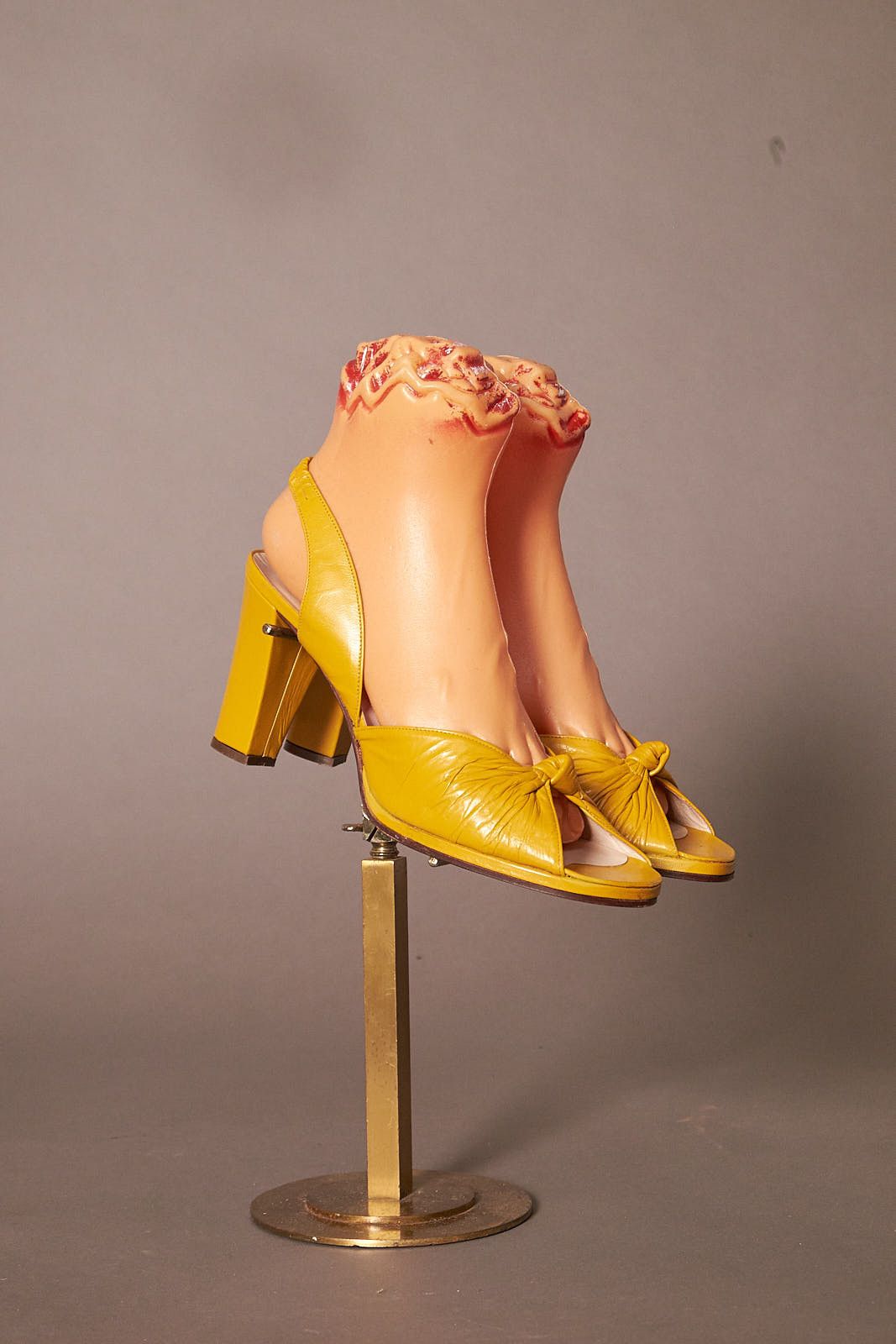 Vintage 1970s Larose Golden Block Heels Slingbacks Shoes Size US 8.5 / IT 38.5 - 1 Thumbnail