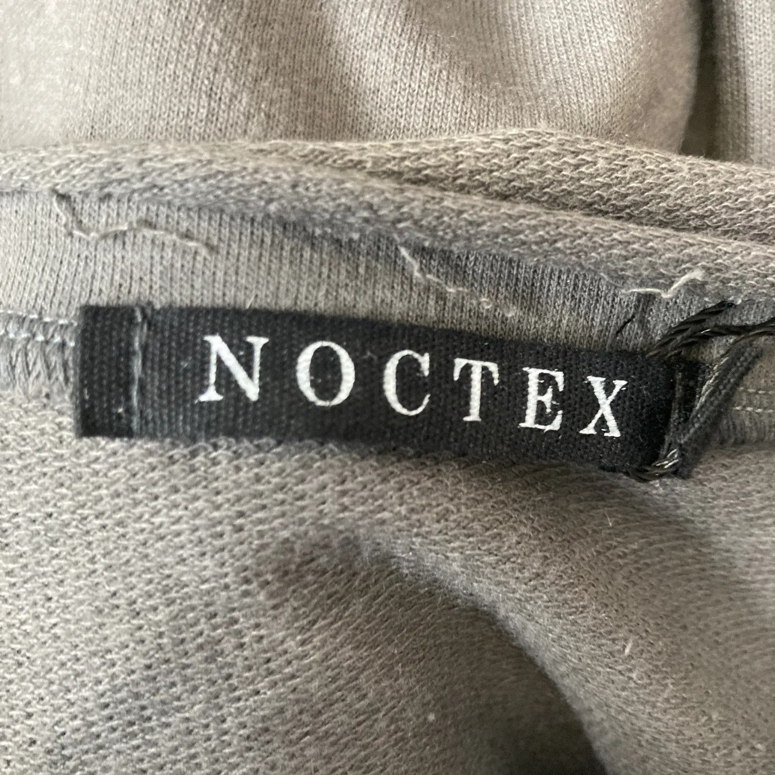 Other Noctex – Shoulder Slit Longsleeve Tee Size US M / EU 48-50 / 2 - 3 Thumbnail