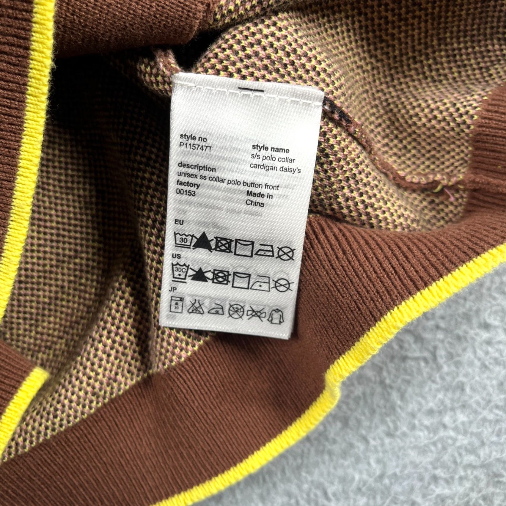 WeSC WESC Knit Shirt Medium Brown Yellow Flower Button Up Short Sleeve NWT Size US M / EU 48-50 / 2 - 6 Thumbnail