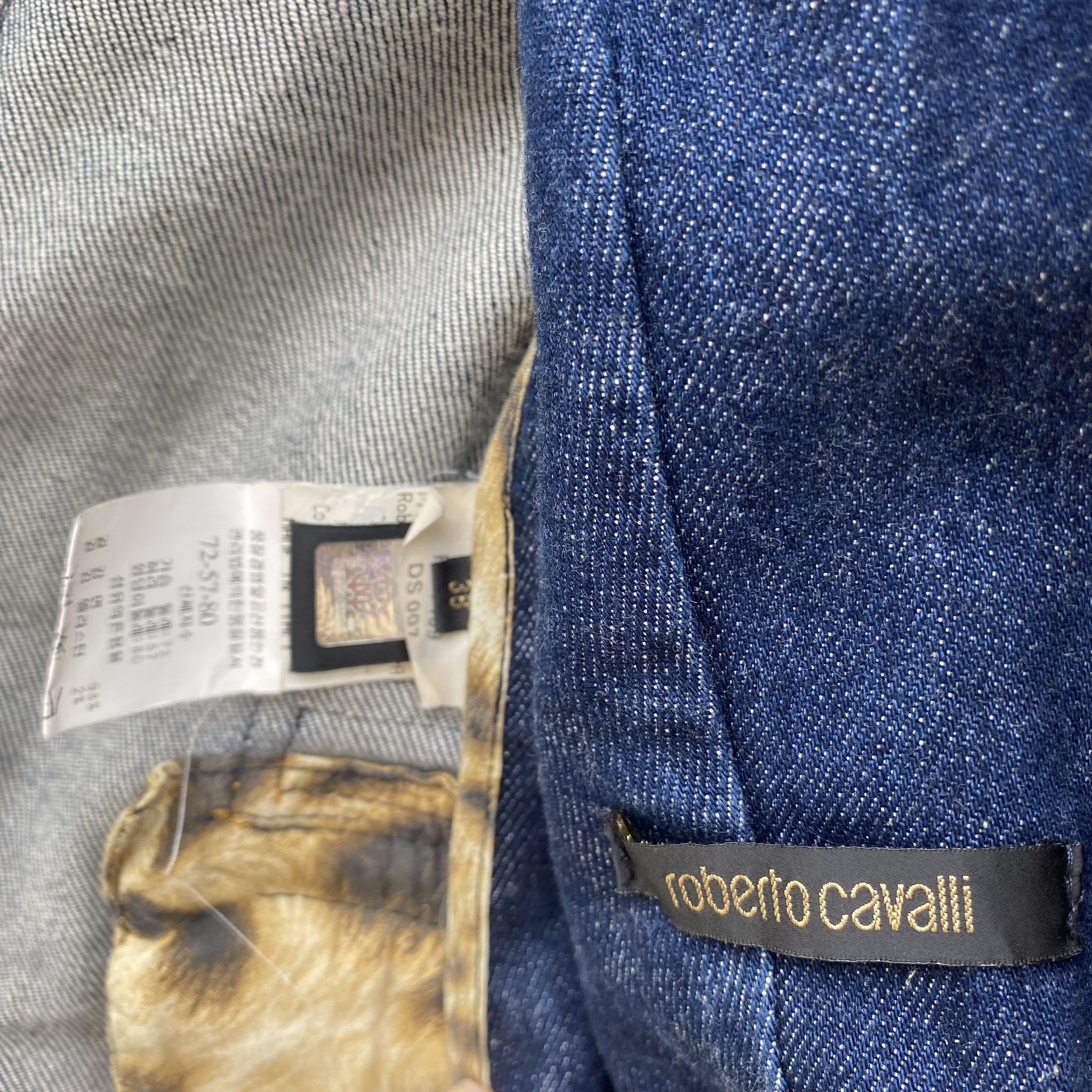 Roberto Cavalli Vintage Roberto Cavalli denim jacket with gold hardware Size XS / US 0-2 / IT 36-38 - 4 Thumbnail