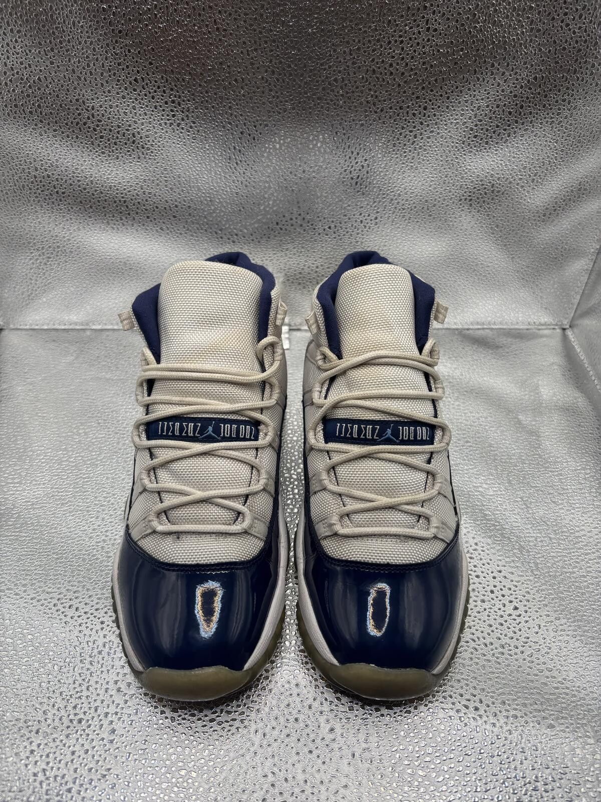 Jordan Brand Air Jordan 11 UNC win like 82 GS Size US 5.5 / EU 38 - 2 Thumbnail