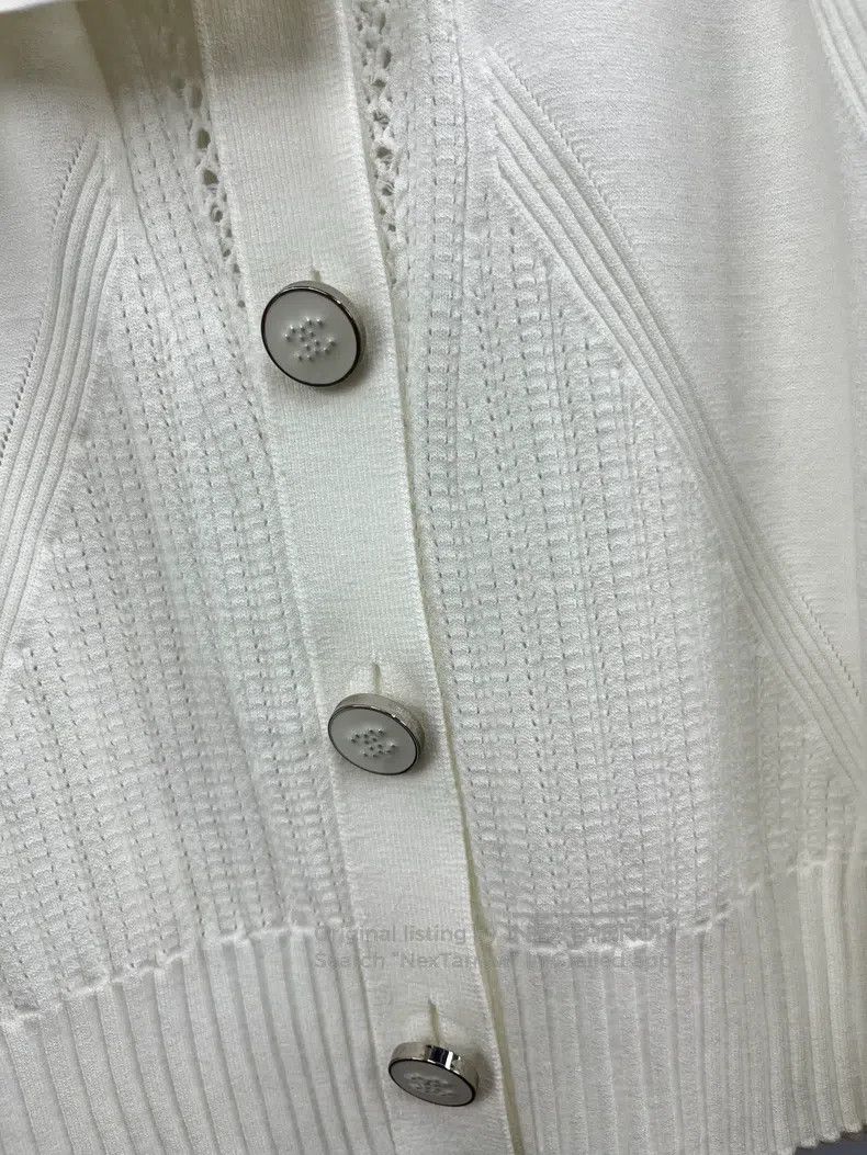 Chanel Chanel 24B white hollow knitted cardigan coat Size XS / US 0-2 / IT 36-38 - 2 Thumbnail