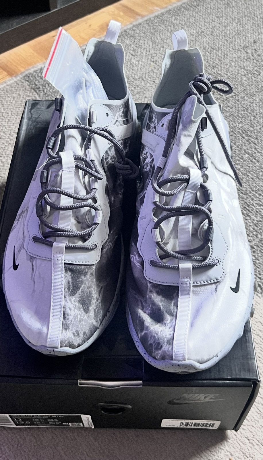 Nike NIKE ELEMENT 55 x KENDRICK LAMAR Size US 12 / EU 45 - 6 Thumbnail