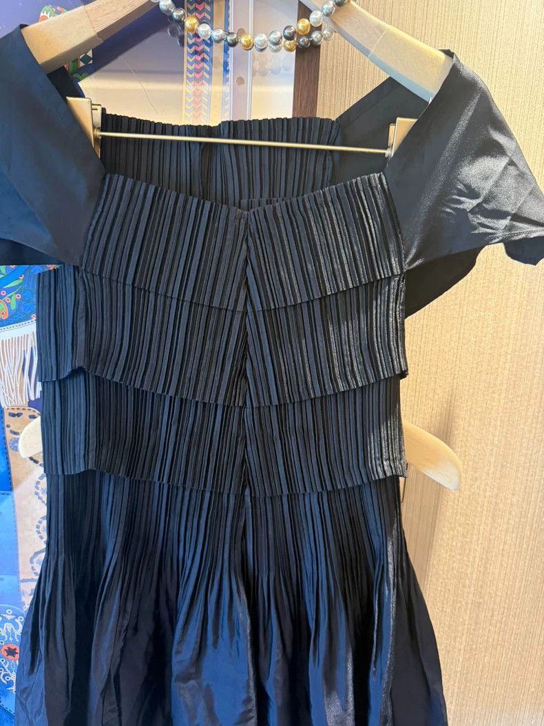 Issey Miyake Issey Miyake A black main line high-end skirt skirt dress Size S / US 4 / IT 40 - 7 Thumbnail