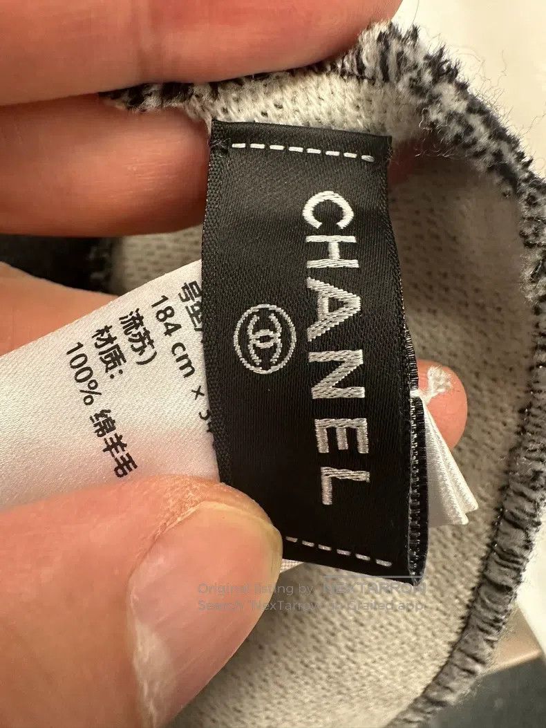Chanel Chanel Panda Black and White Scarf Size ONE SIZE - 6 Thumbnail