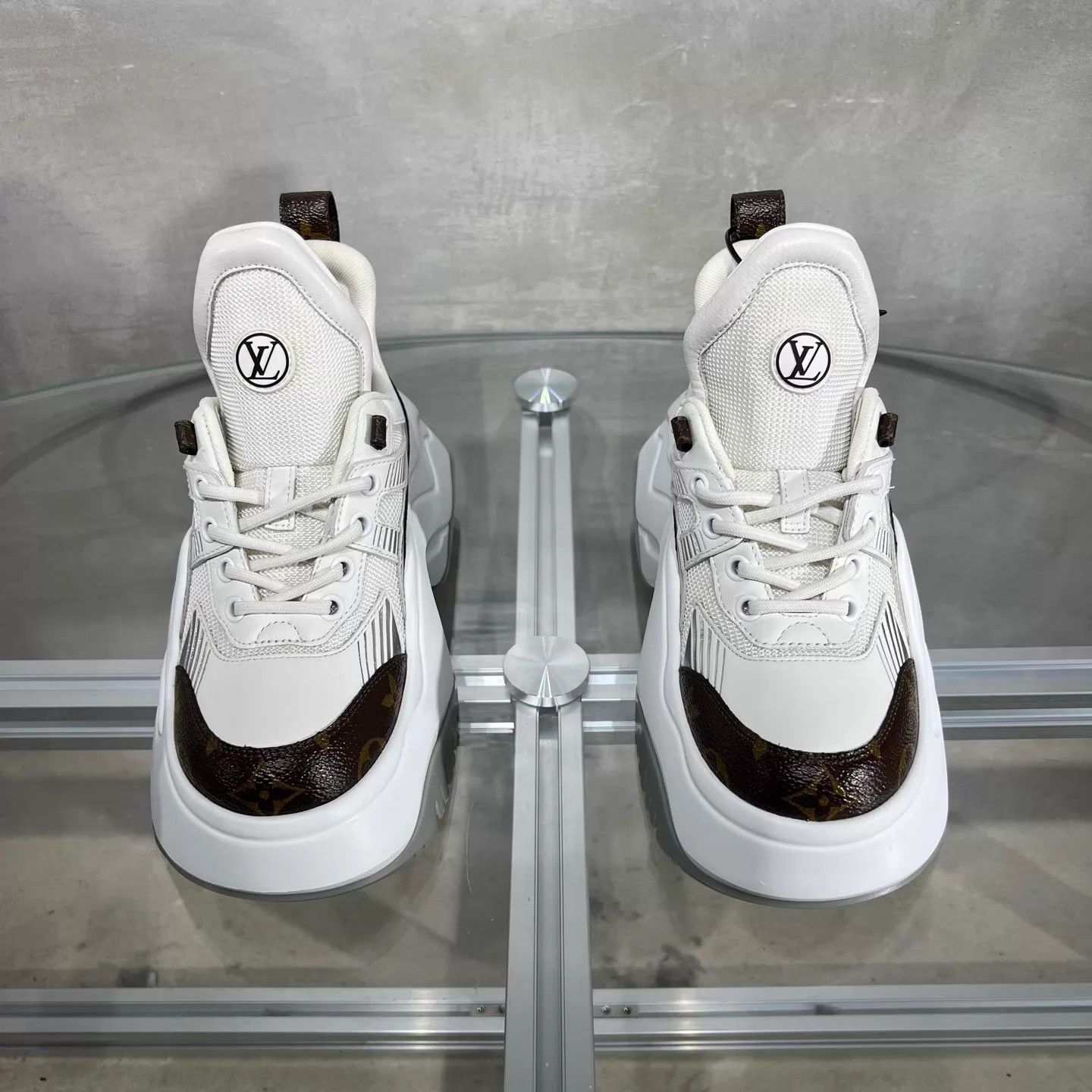 Louis Vuitton LOUIS VUITTON Archlight 2.0 White Brown EUR 35 Size US 4.5 / IT 34.5 - 1 Thumbnail