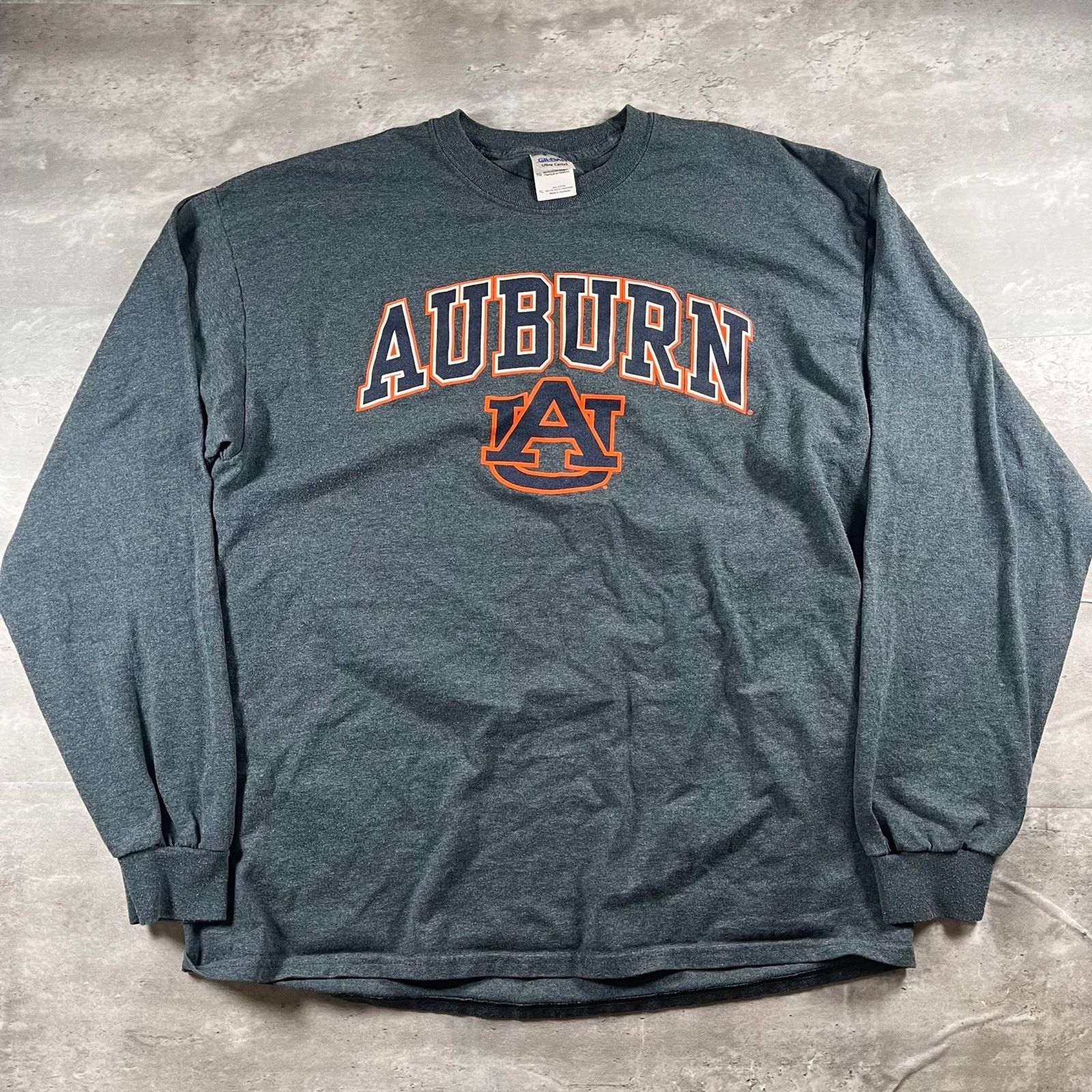 Gildan Vintage auburn crewneck Size US XL / EU 56 / 4 - 1 Thumbnail
